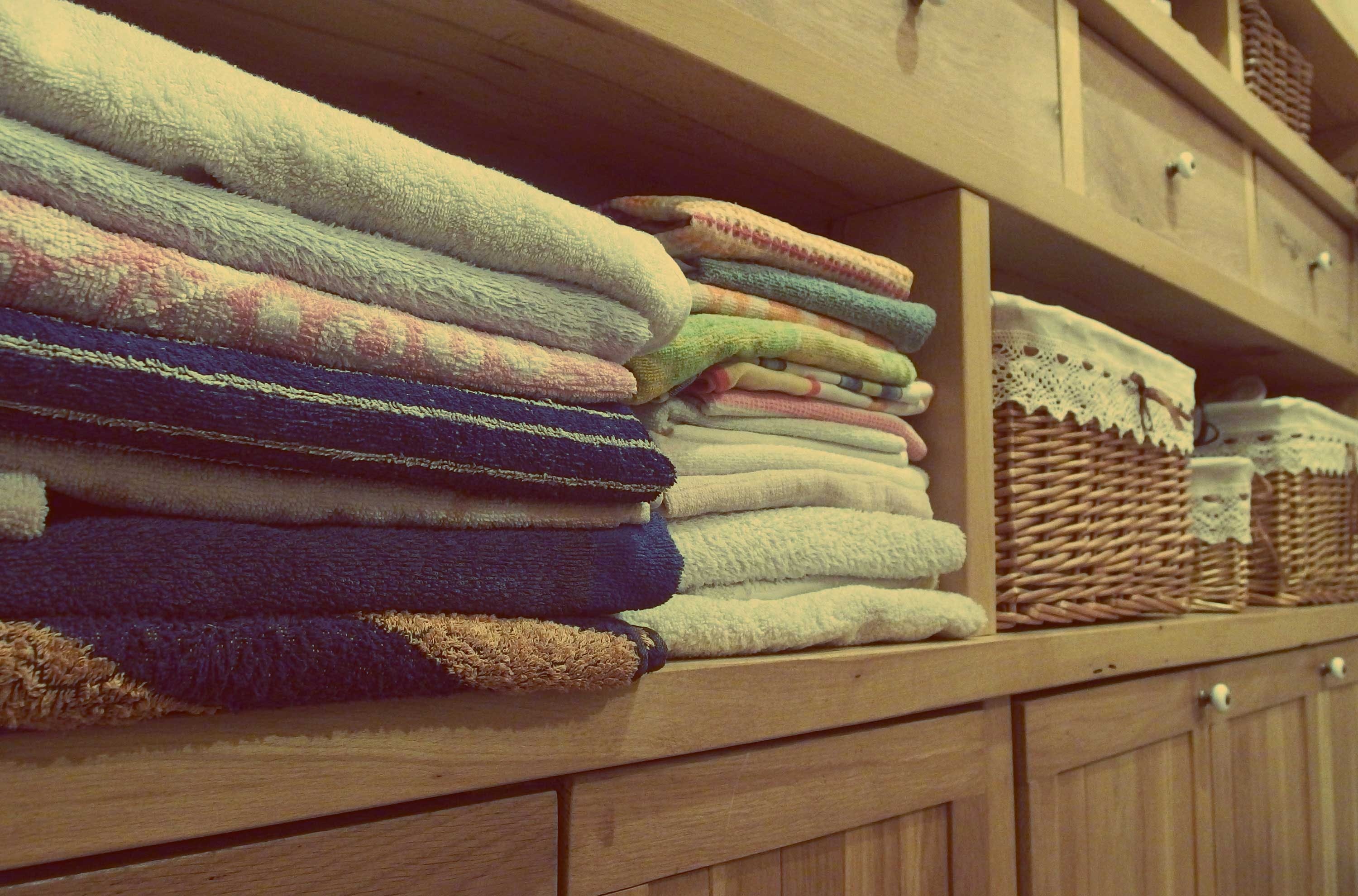 Una pila de toallas. | Fuente: Pexels