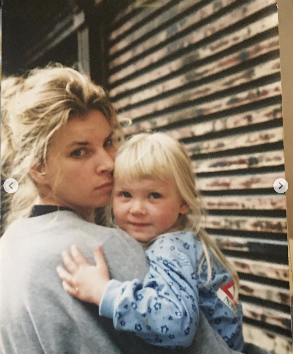 Ella Loudon con su madre | Fuente: Instagram/ellaloudon