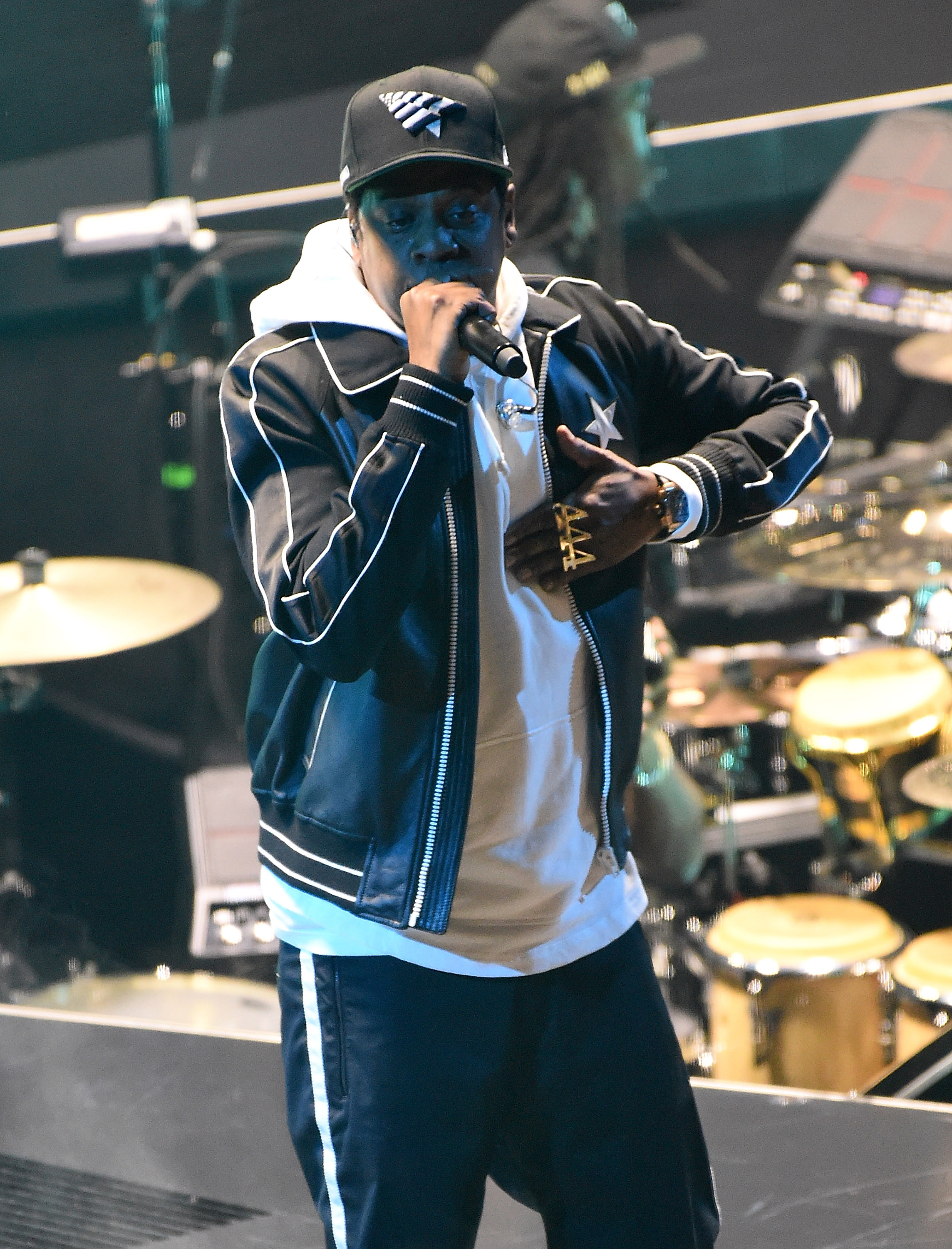 Jay-Z durante su gira "4:44 Tour" en el Nassau Veterans Memorial Coliseum el 2 de diciembre de 2017, en Uniondale, Nueva York | Fuente: Getty Images