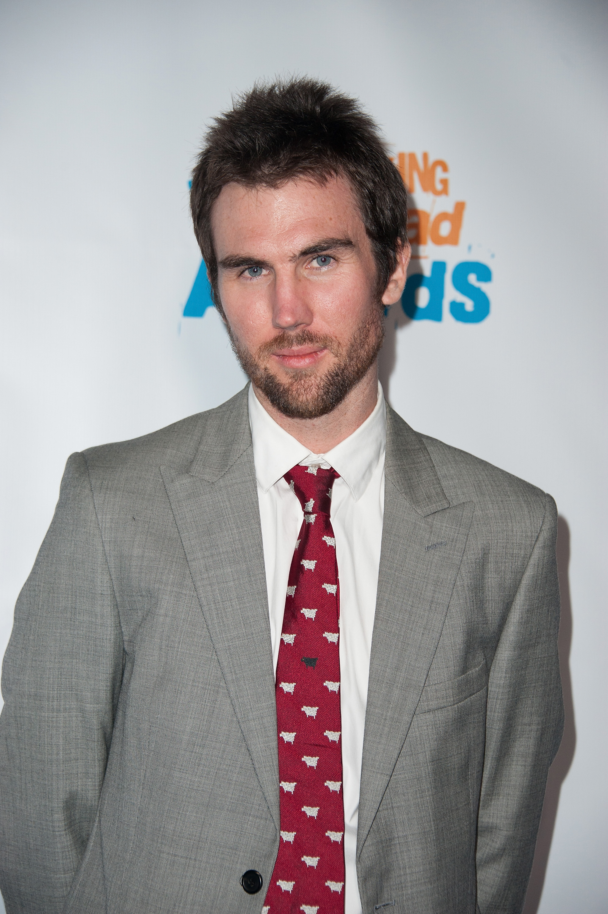 Tarquin Wilding llega a los Premios Looking Ahead del Actors Fund el 6 de diciembre de 2016, en Los Ángeles, California. | Fuente: Getty Images