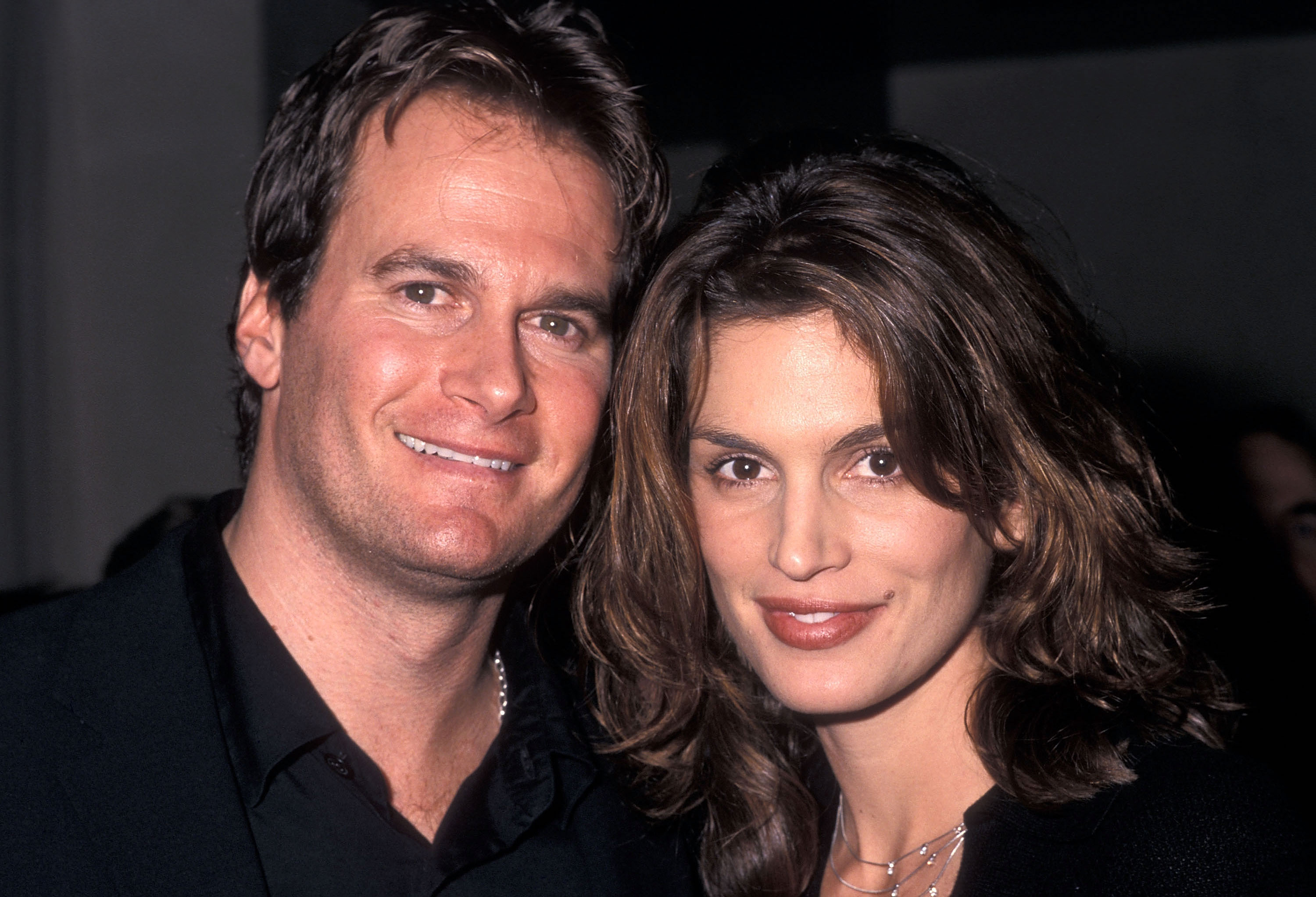 Cindy Crawford y Rande Gerber asistieron a la fiesta de inauguración del hotel W New York el 1 de diciembre de 1998, el año en que se casaron. Su boda se celebró en el Ocean Club de Nassau. | Fuente: Getty Images