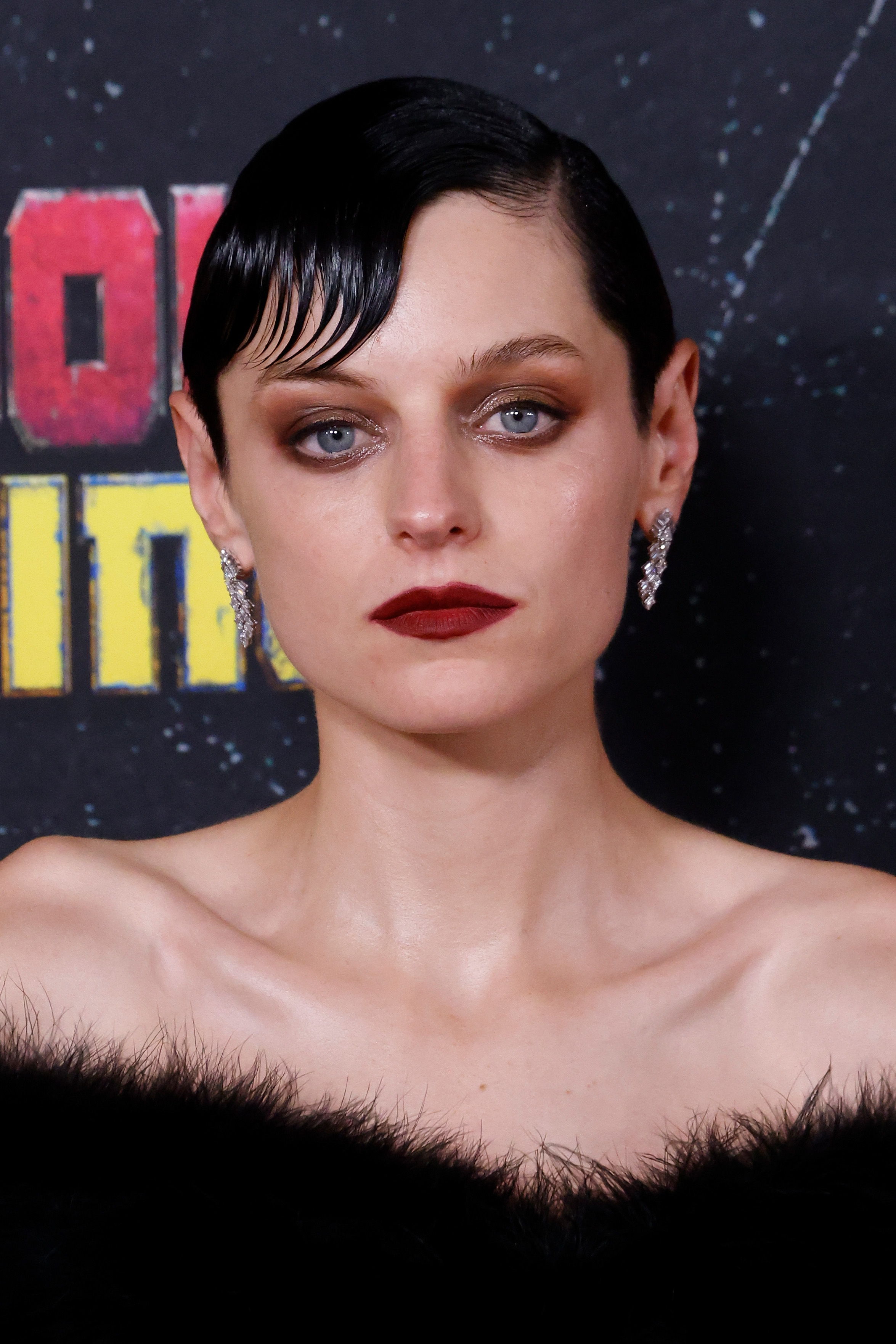 An up-close shot of Emma Corrin en el estreno mundial de "Deadpool & Wolverine" el 22 de julio de 2024, en Nueva York. | Fuente: Getty Images