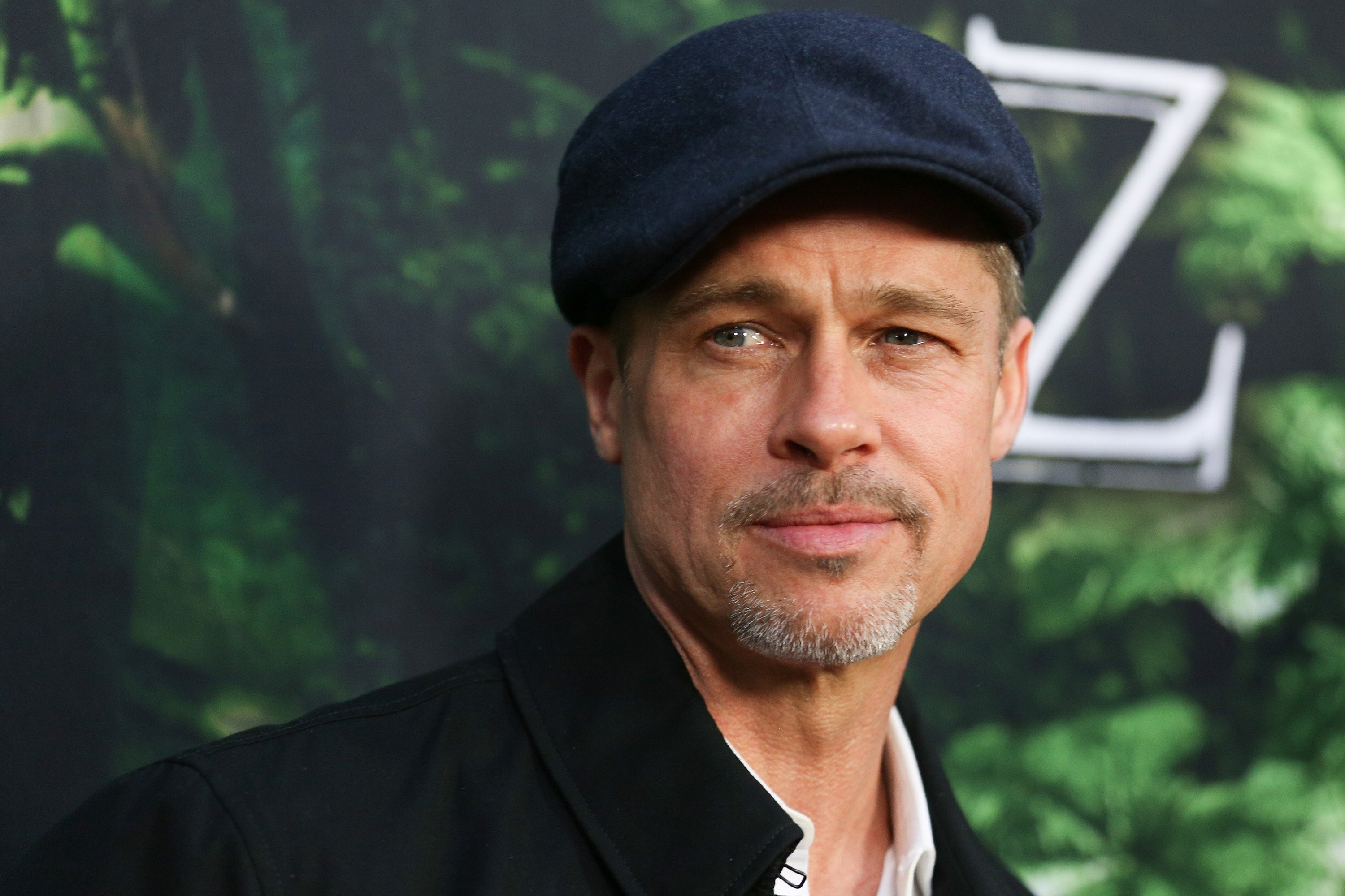 El multipremiado actor estadounidense Brad Pitt posa ante la cámara. | Foto: Getty Images   