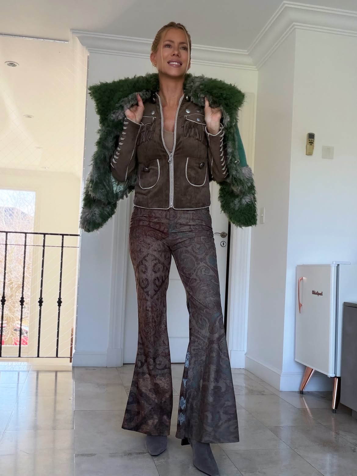 Nicole Neumann y uno de sus looks | Fuente: Instagram/nikitaneumannoficial