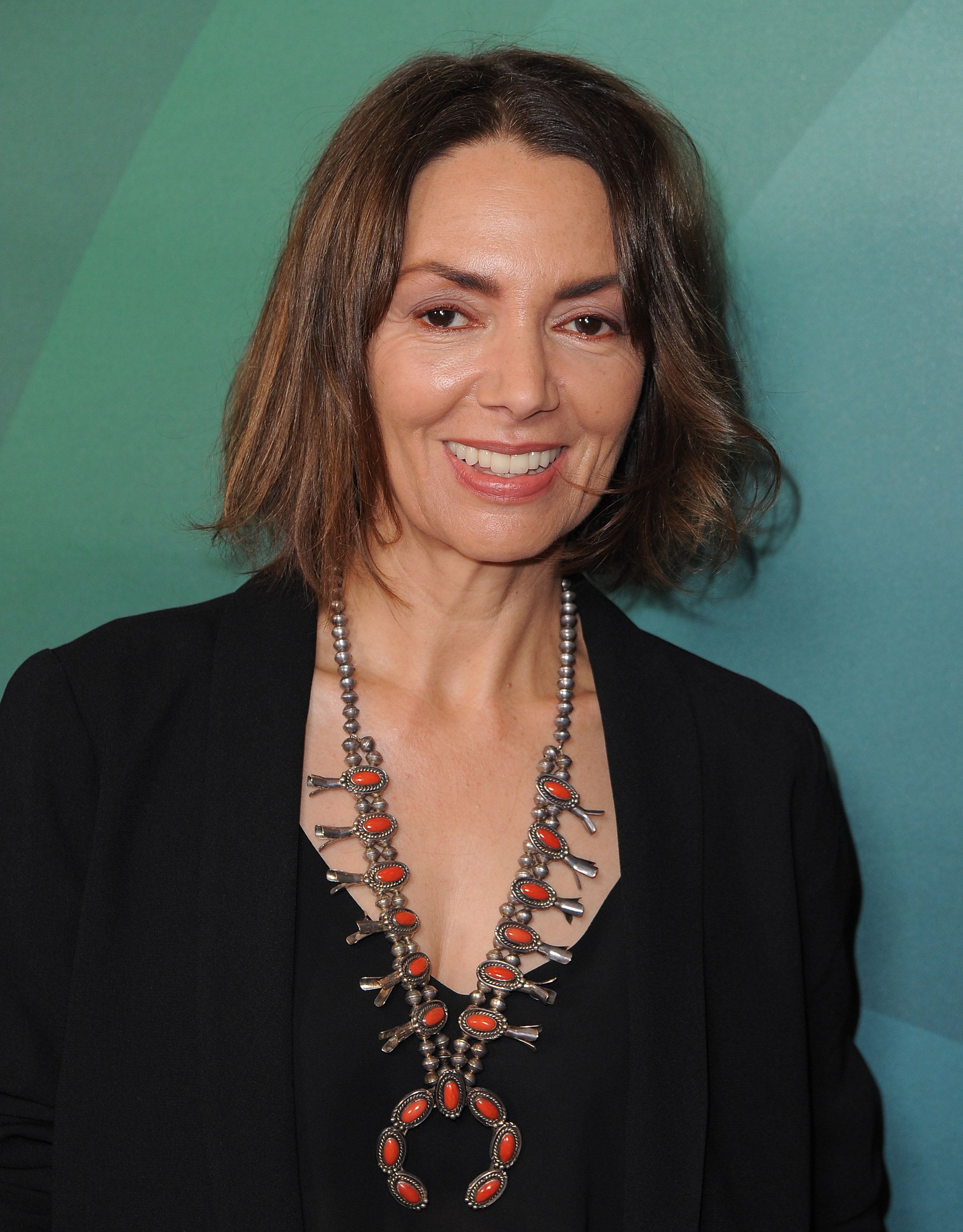 Joanne Whalley llega al Winter TCA Tour NBCUniversal Press Tour Día 2 el 14 de enero de 2016, en Pasadena, California | Fuente: Getty Images