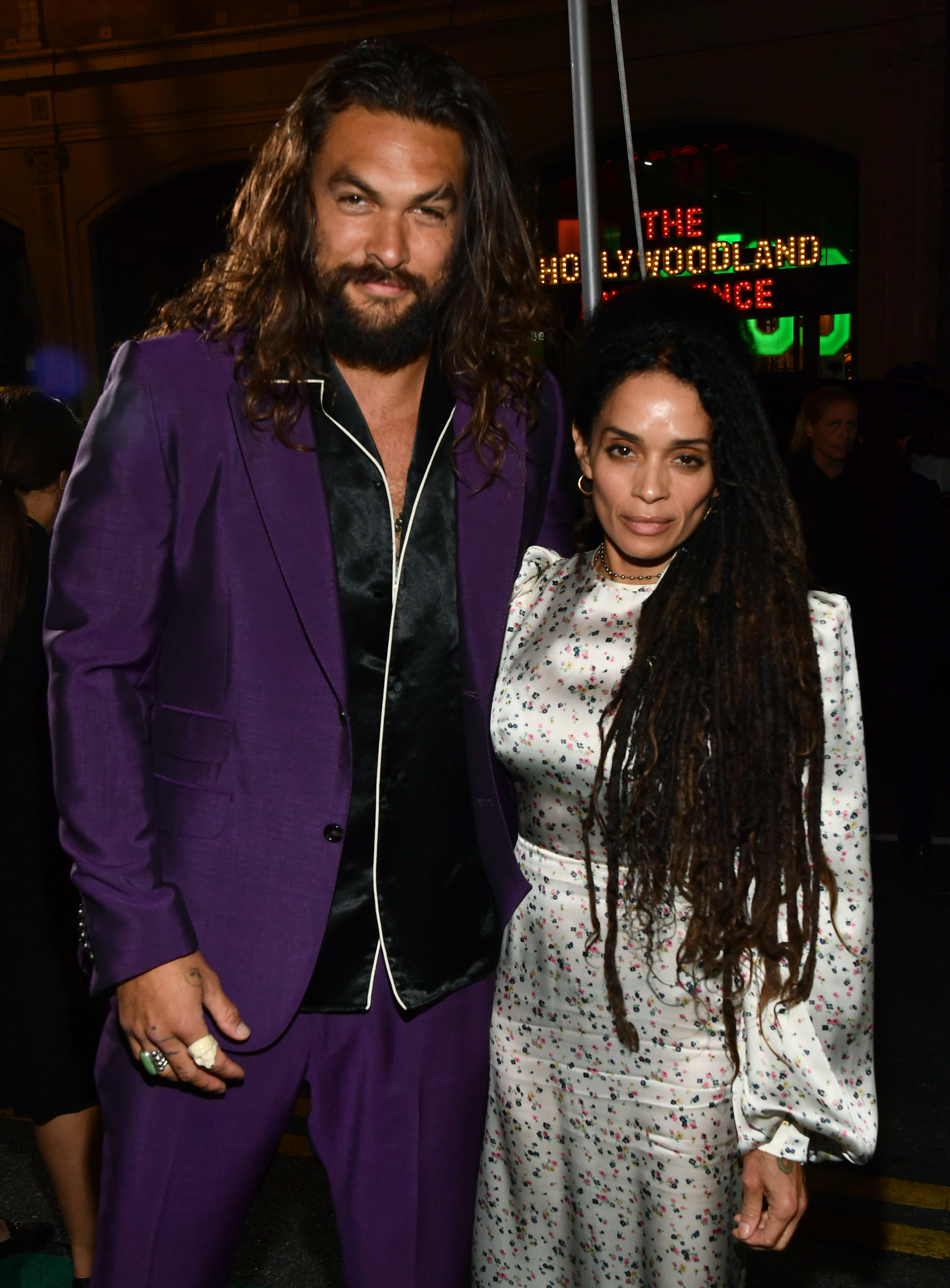 Jason Momoa y Lisa Bonet en el estreno de la película "Joker", 2019 | Fuente: Getty Images