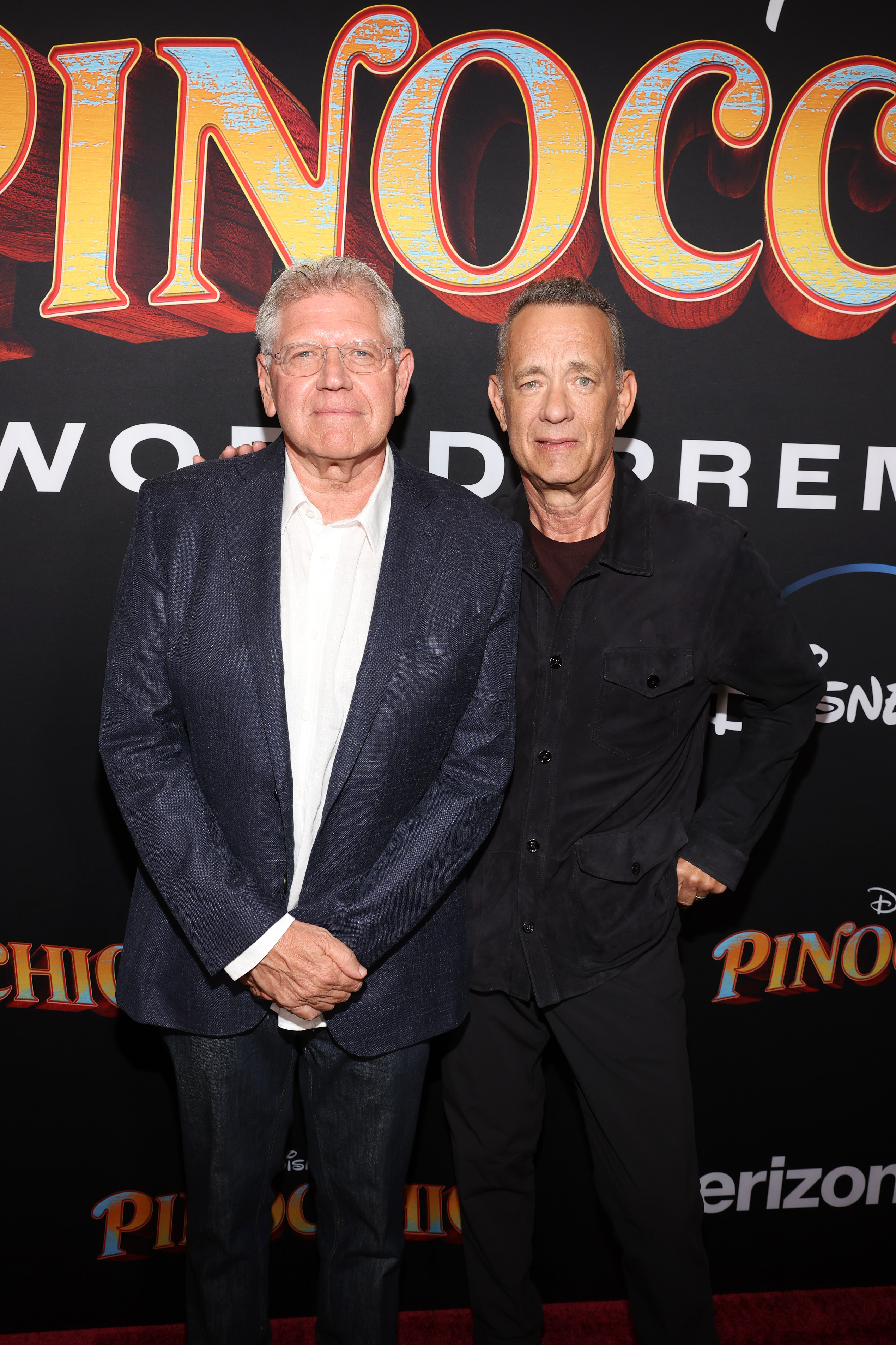 Robert Zemeckis y Tom Hanks en el estreno mundial de "Pinocho" en Burbank, California, el 7 de septiembre de 2022. | Fuente: Getty Images