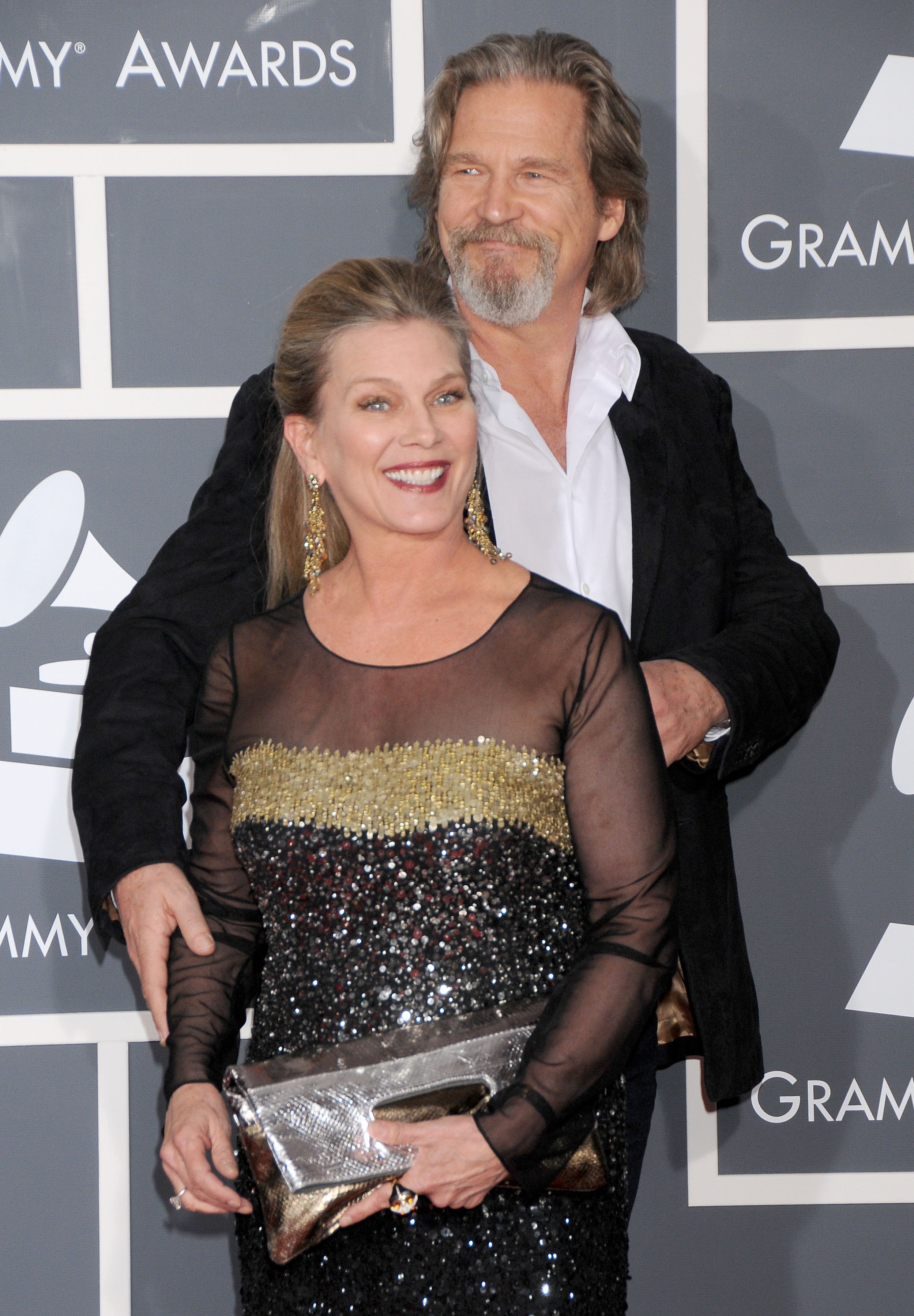 Jeff y Susan Bridges llegan a la 52ª edición de los Premios GRAMMY, celebrada en el Teatro Nokia de Los Ángeles, California, el 31 de enero de 2010 | Fuente: Getty Images