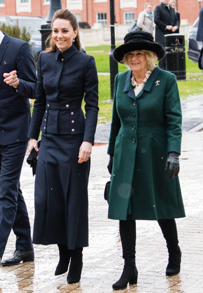 Kate Middleton y Camilla Parker Bowles el 11 de febrero de 2020. │Foto: Getty Images