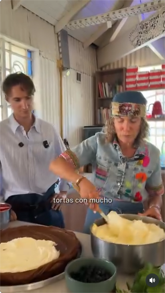 Maru Botana mostró a su hijo mayor Agustín Solá cocinando junto a ella | Fuente: Instagram/marubotanaok
