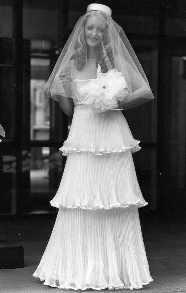 Modelo vestida de novia. | Fuente: Getty Images