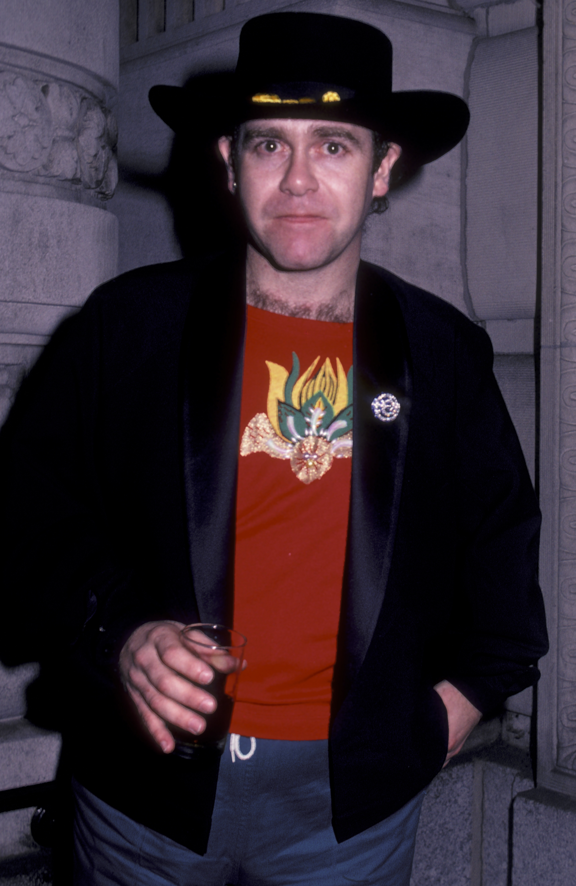 Elton John en la fiesta de su concierto el 6 de agosto de 1982, en Nueva York | Fuente: Getty Images