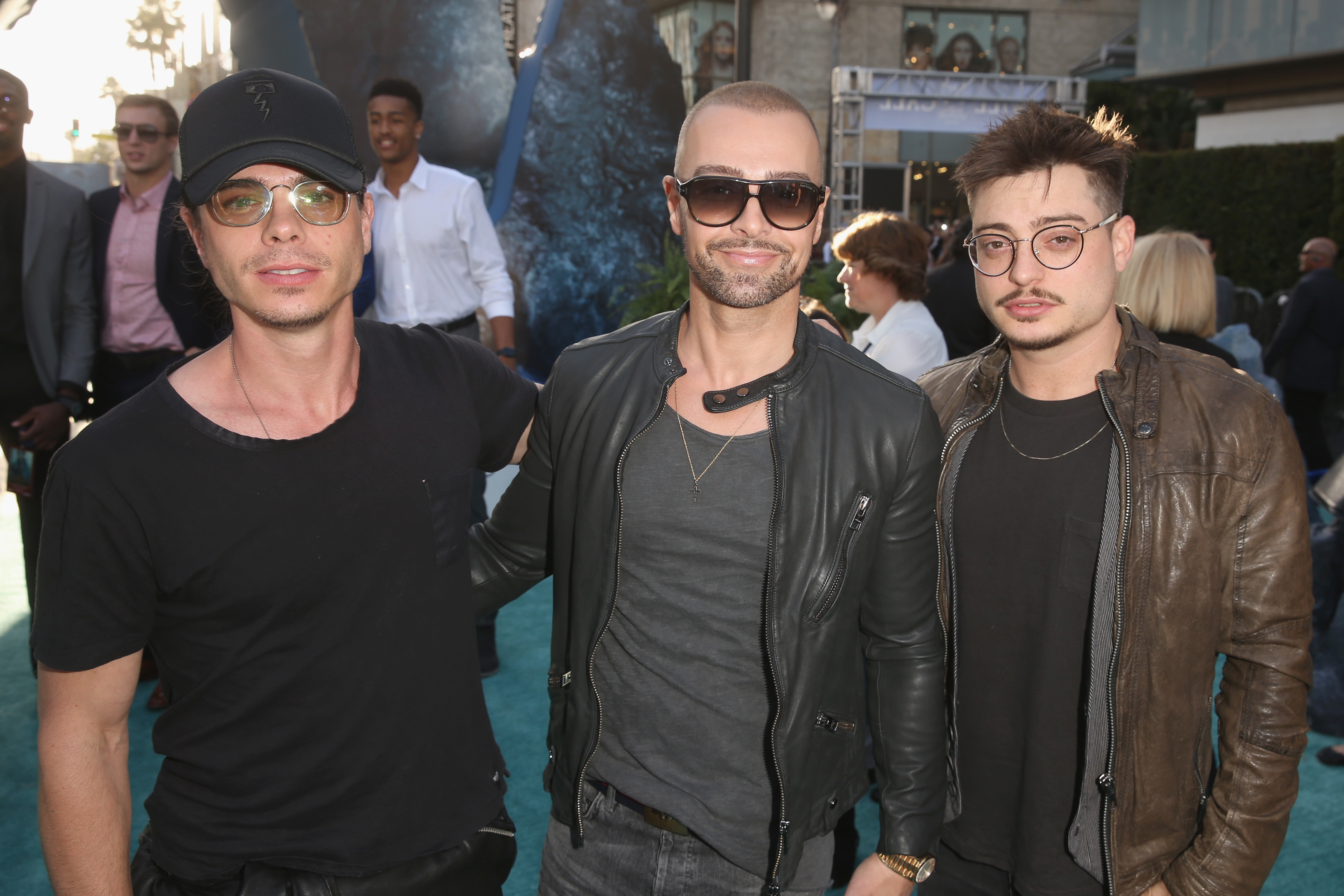 Matthew, Joey y Andrew Lawrence en el estreno de "Piratas del Caribe: Los hombres muertos no cuentan cuentos", 2017