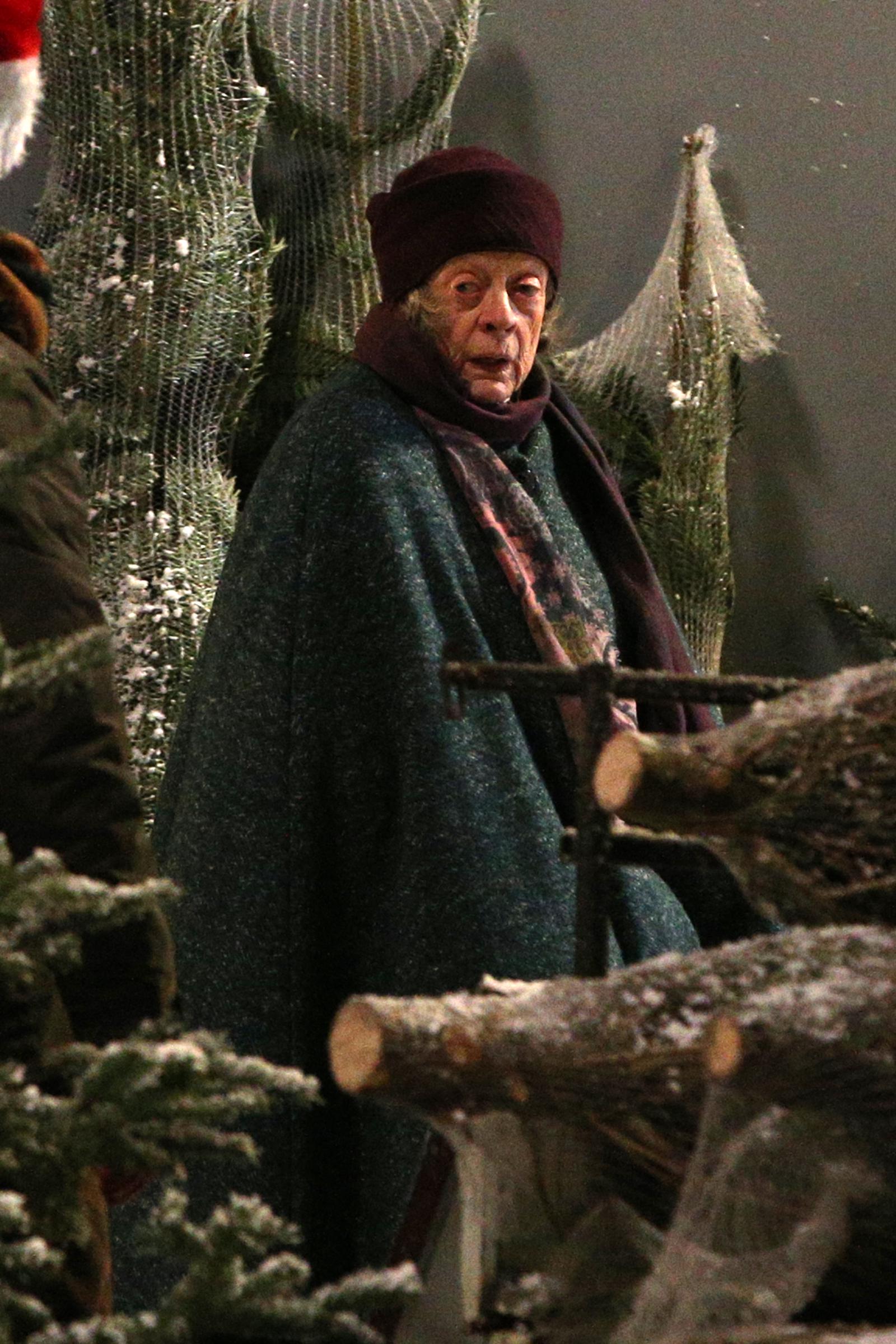 Maggie Smith en el plató de "A Boy Called Christmas", 2020 | Fuente: Getty Images