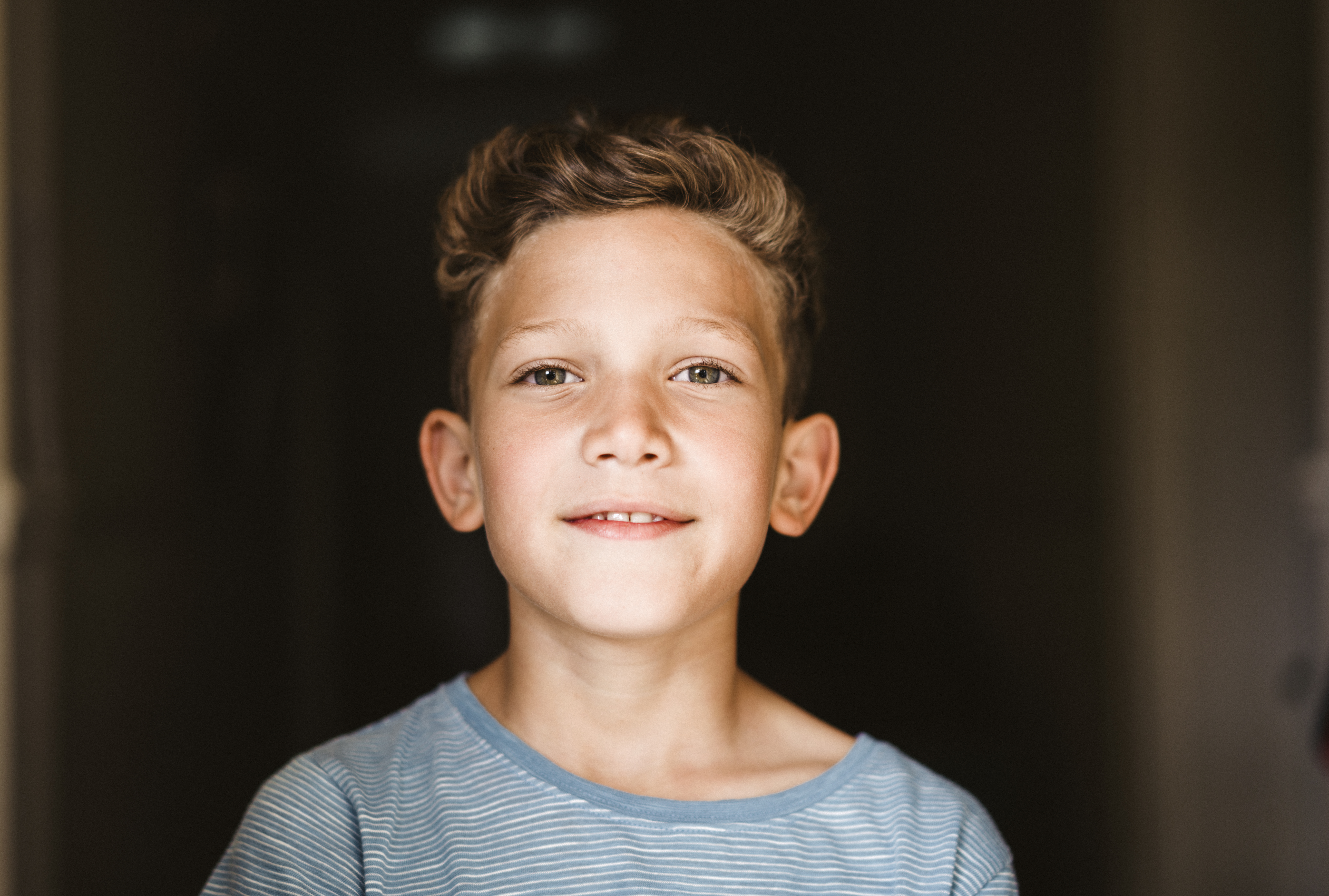 Un joven sonriente | Foto: Getty Images