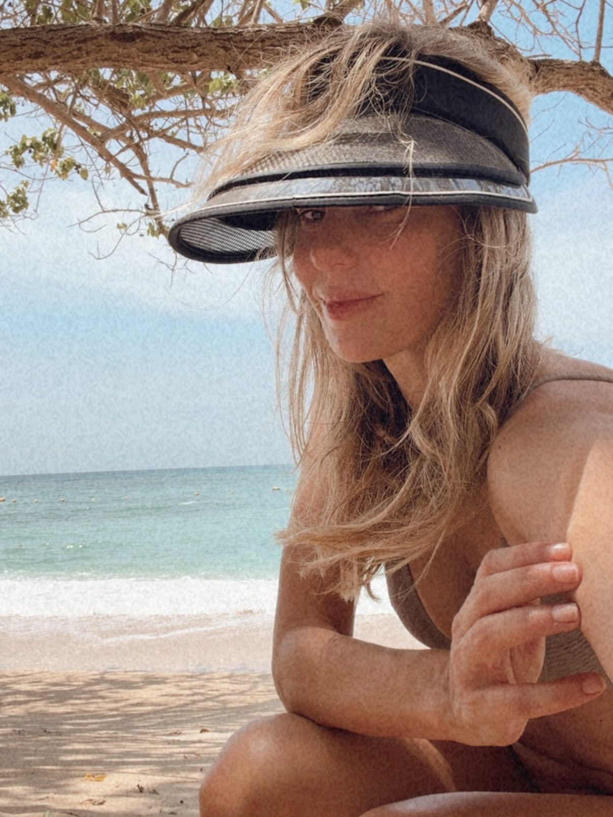 Charo Calamaro, hija de Julieta Cardinali y Andrés Calamaro, durante sus vacaciones en Colombia junto a su madre | Fuente: Instagram/julietacardinali