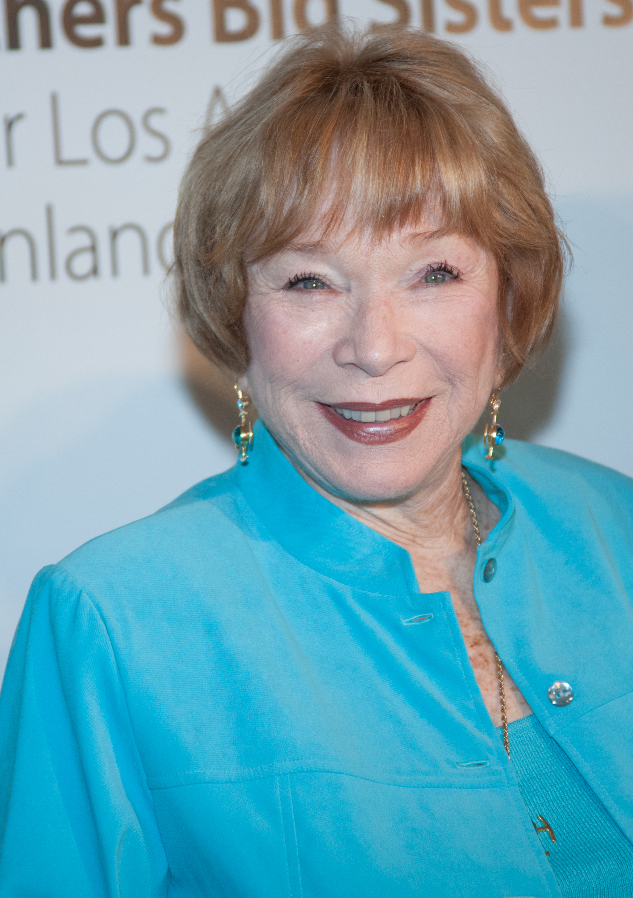 Shirley MacLaine en el Almuerzo de Primavera y Desfile de Moda de Accesorios para el Éxito el 27 de abril de 2010, en Beverly Hills, California | Fuente: Getty Images