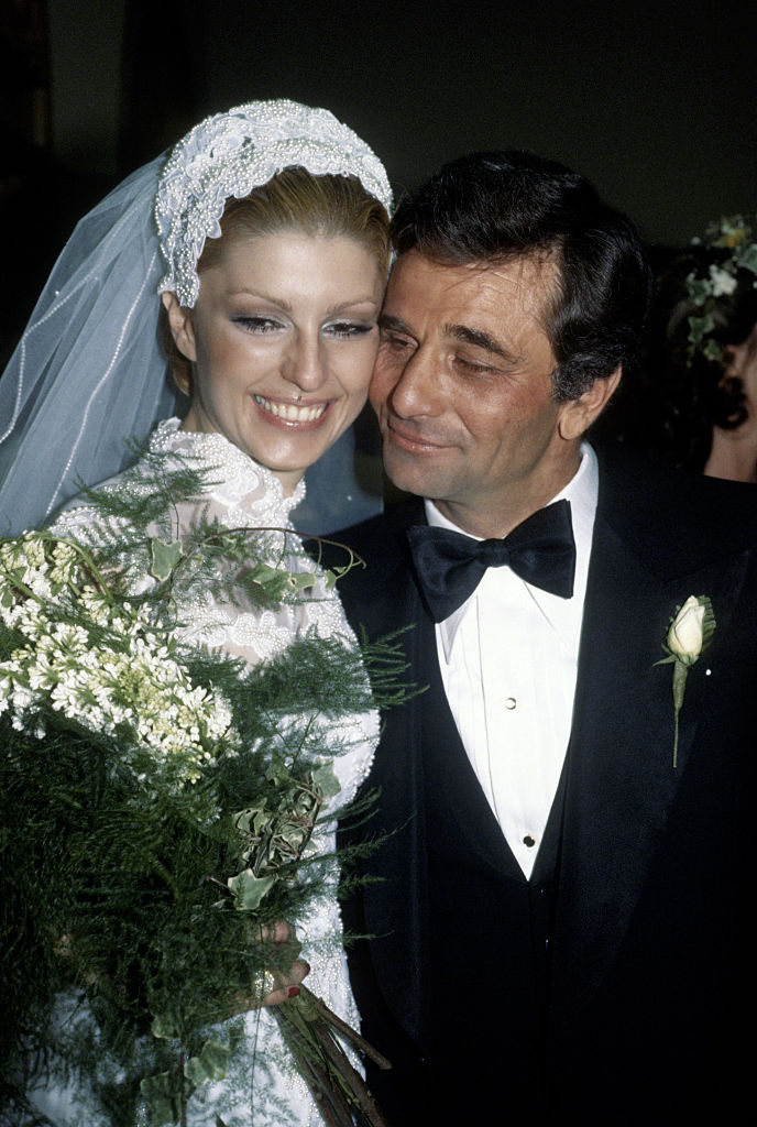 Peter Falk y Shera Danese, circa 1977 | Fuente: Getty Images