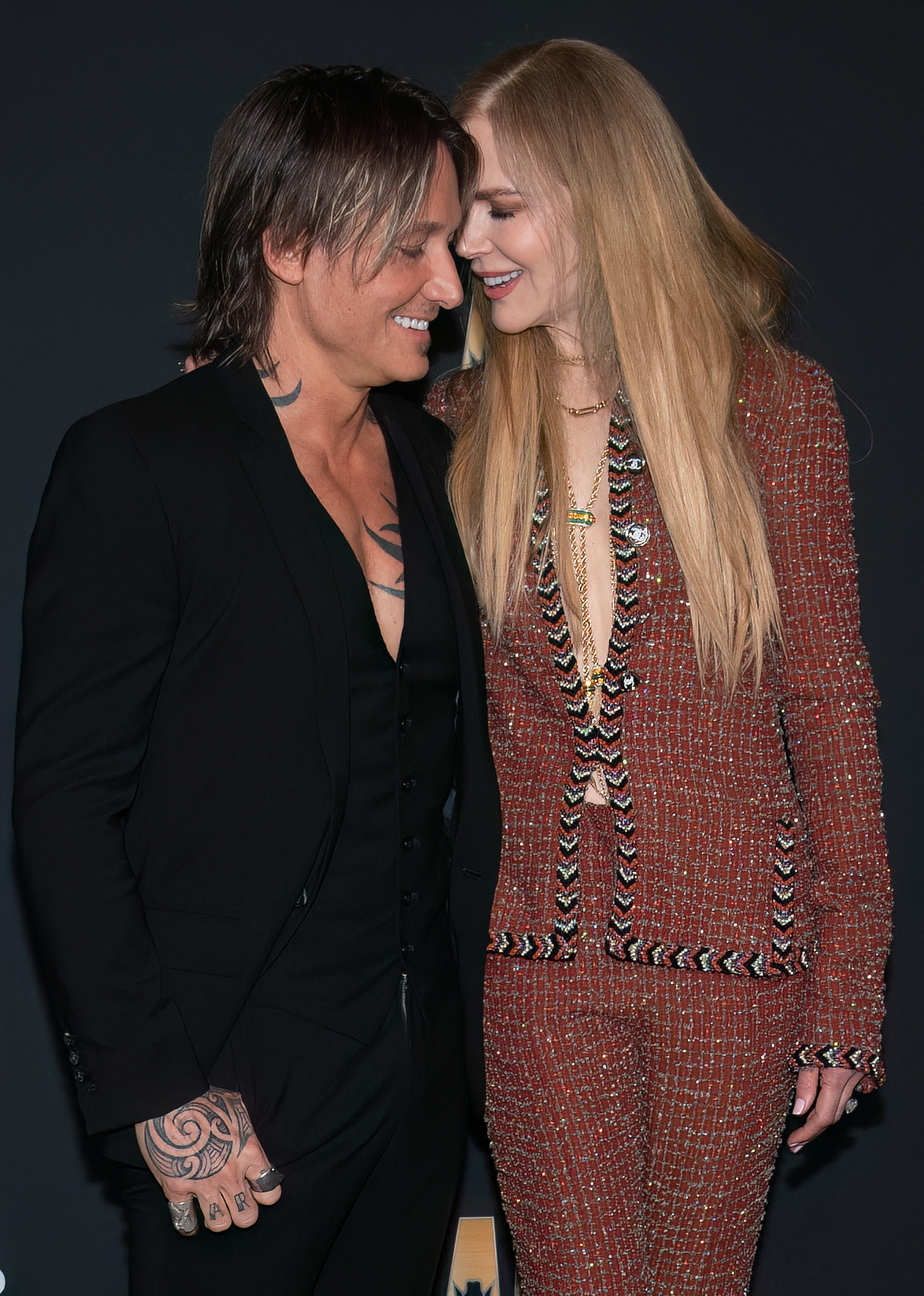 Nicole Kidman y su esposo, el cantautor australiano Keith Urban, llegan a los Premios de la Academia de Música Country (ACM) en el Ford Center at the Star en Frisco, Texas, el 11 de mayo de 2023. | Foto: Getty Images