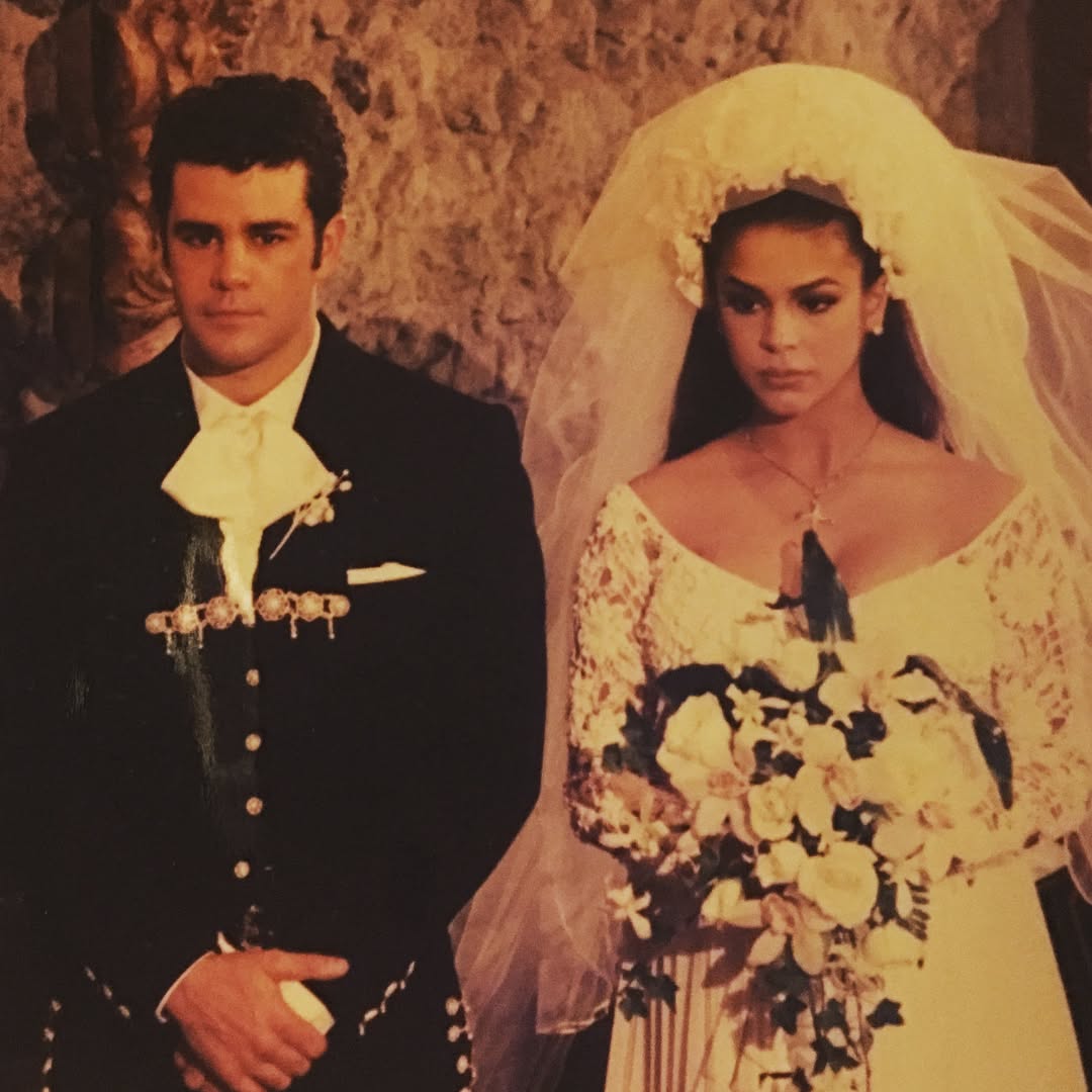 Imágenes de la boda de Eduardo Capetillo y Biby Gaitán en 1994 | Fuente: Instagram/bibygaytan