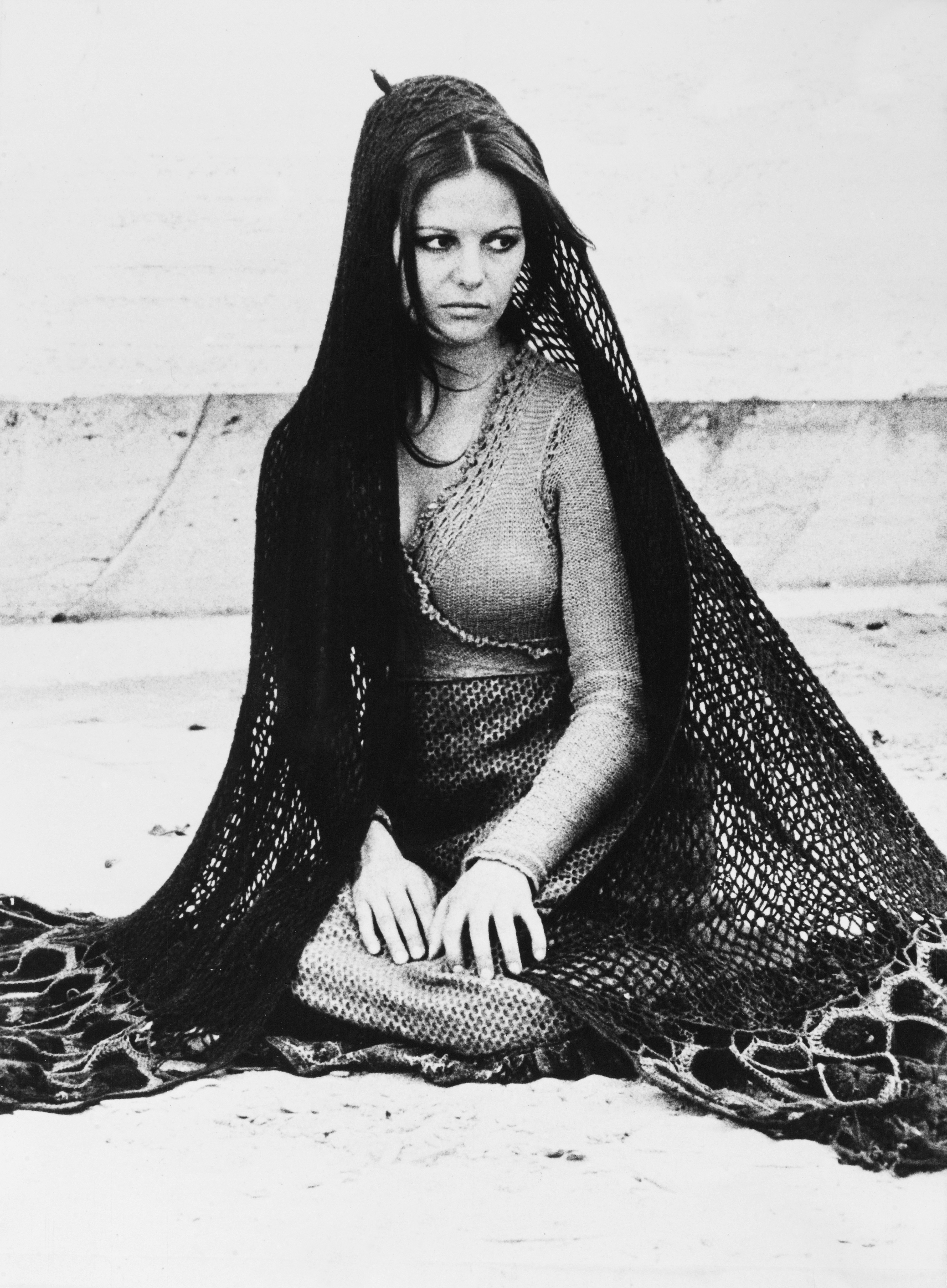 Claudia Cardinale en el plató de "En el año de Dios", 1969 | Fuente: Getty Images