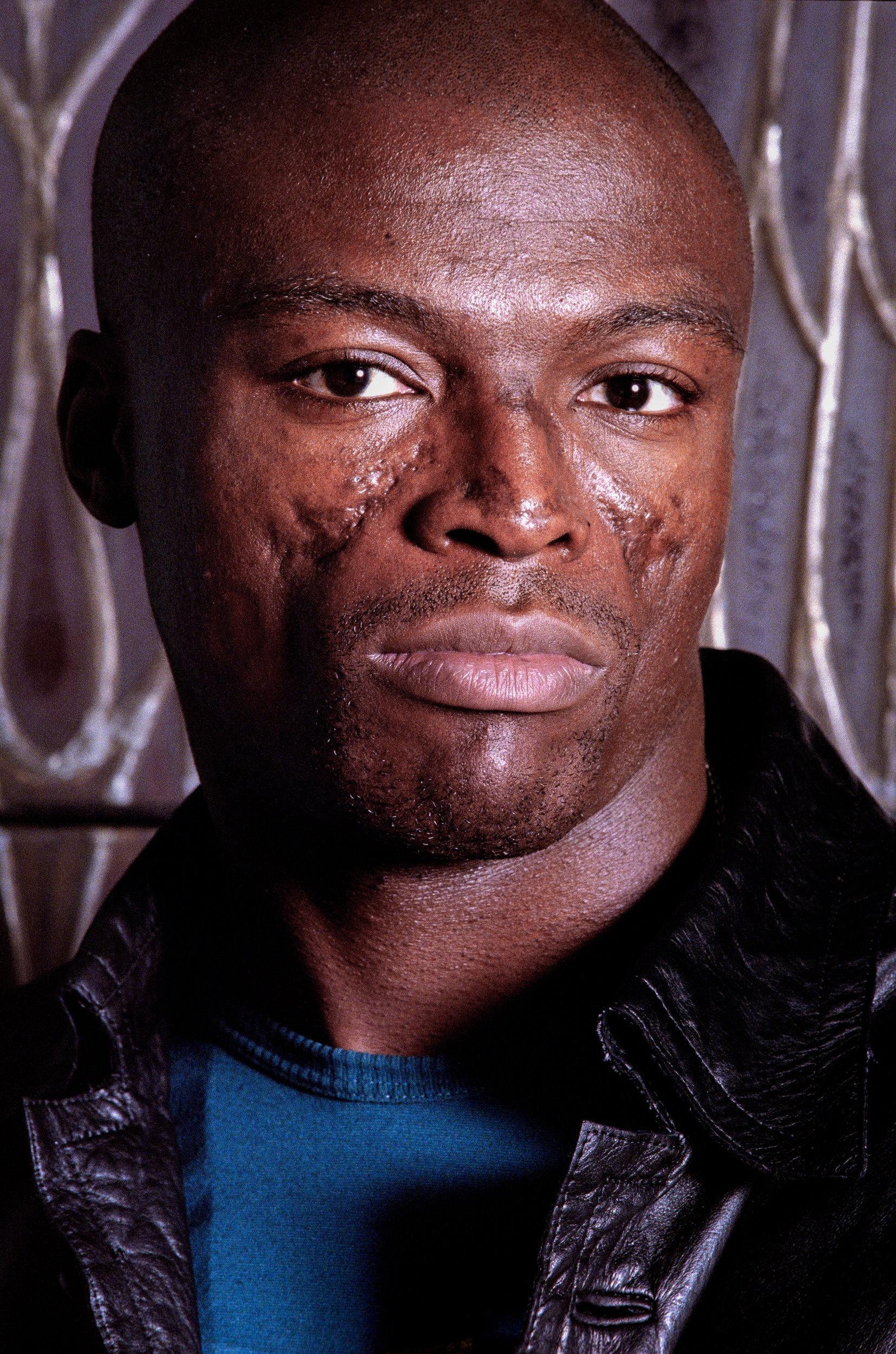 Retrato de Seal el 16 de noviembre de 1998, en Amsterdam, Países Bajos | Fuente: Getty Images