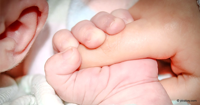 La primera mujer infértil en dar a luz a un "bebé de tres padres"
