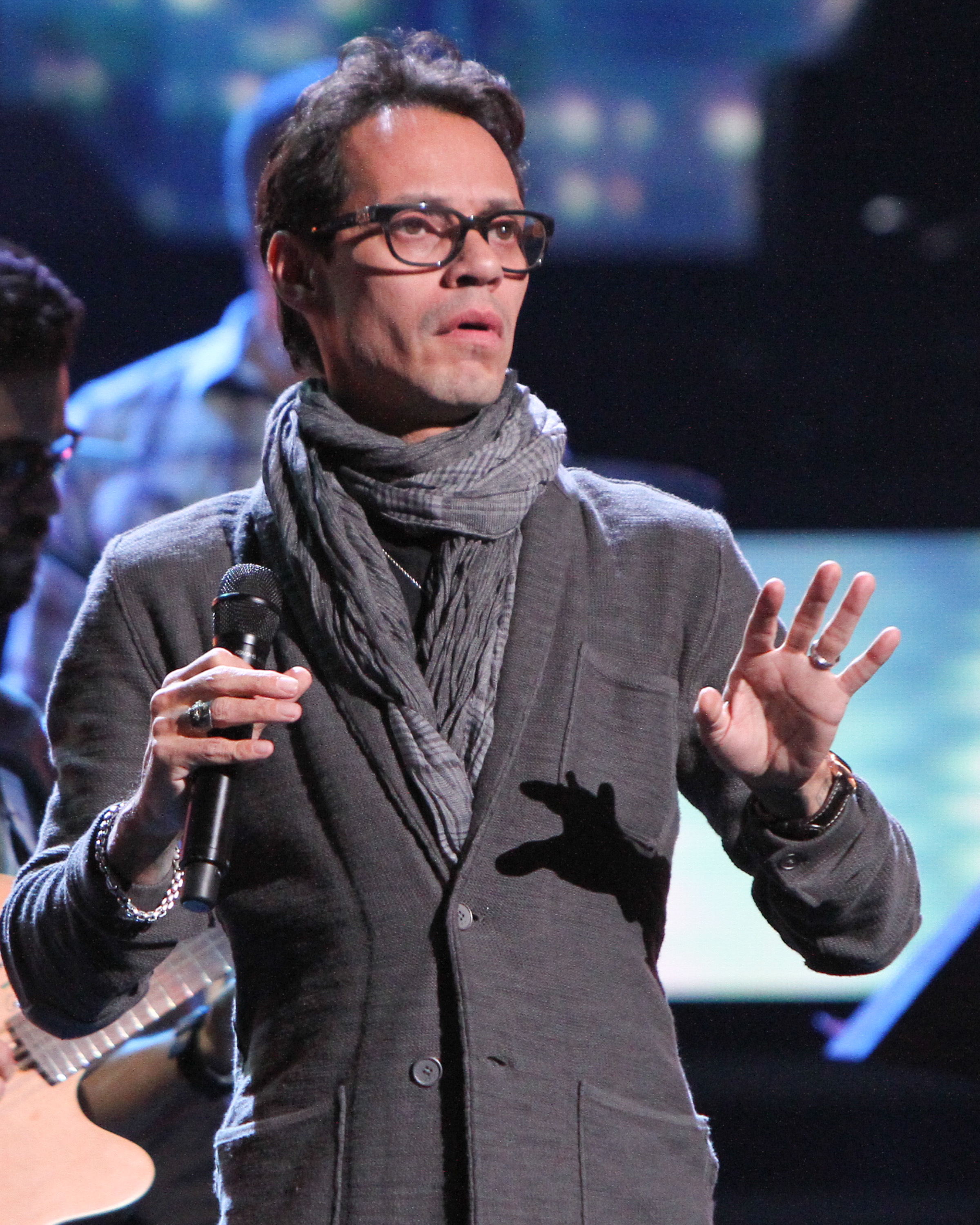 Marc Anthony ensayando para los Premios Lo Nuestros 2015 en Miami, Florida, el 18 de febrero de 2015 | Fuente: Getty Images