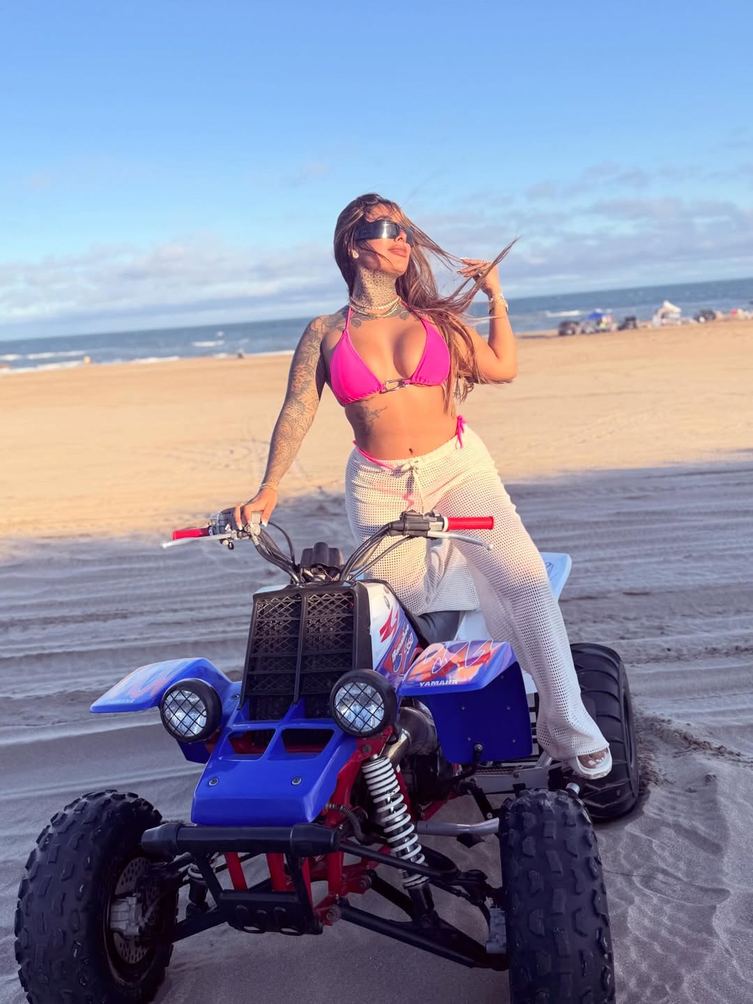 Tamara Báez disfrutando de un día de relajación en la playa | Fuente: Instagram/tamibaez222