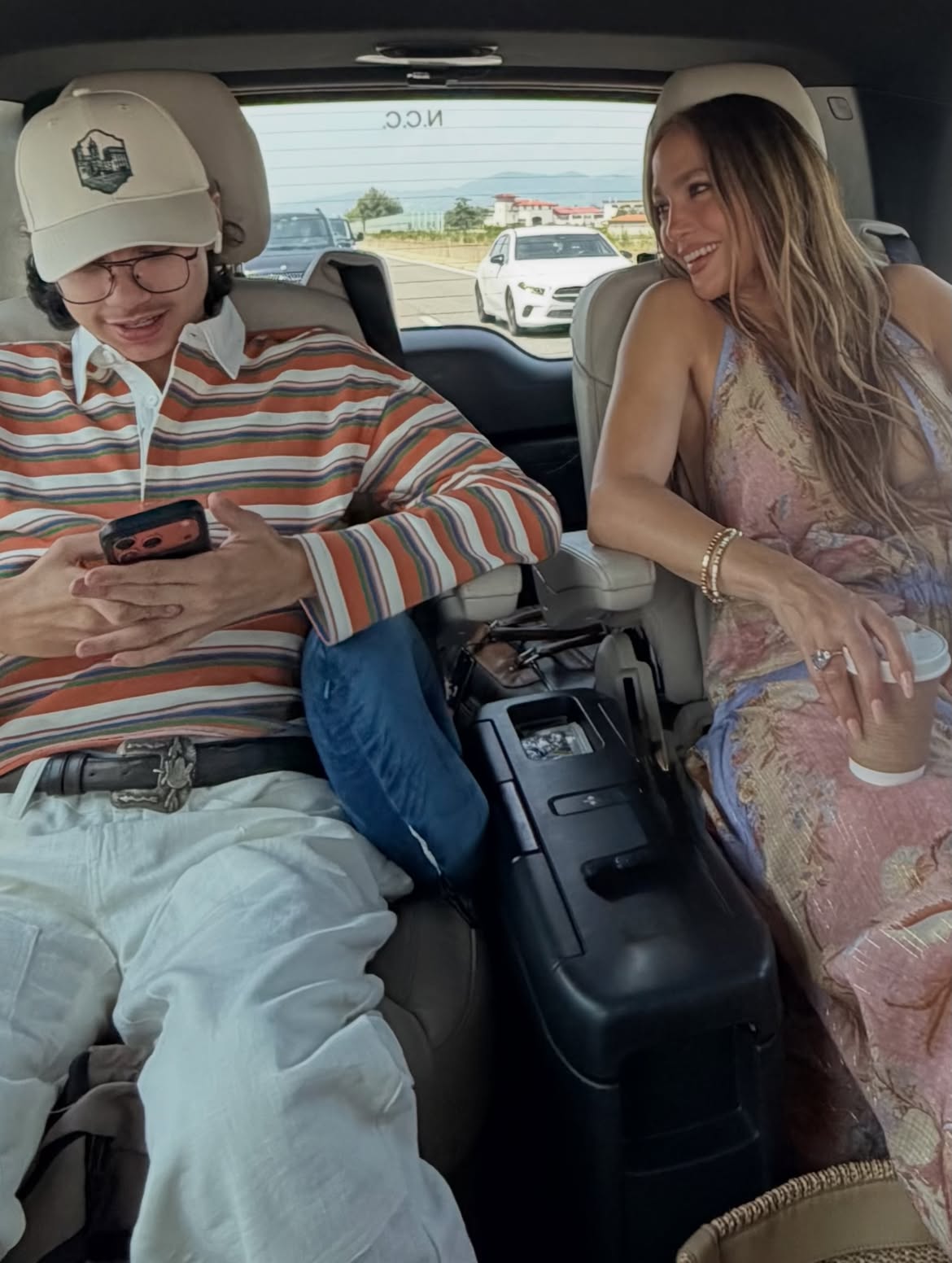 Jennifer Lopez junto a su hijo Max durante su viaje por Italia | Fuente: Instagram/jlo