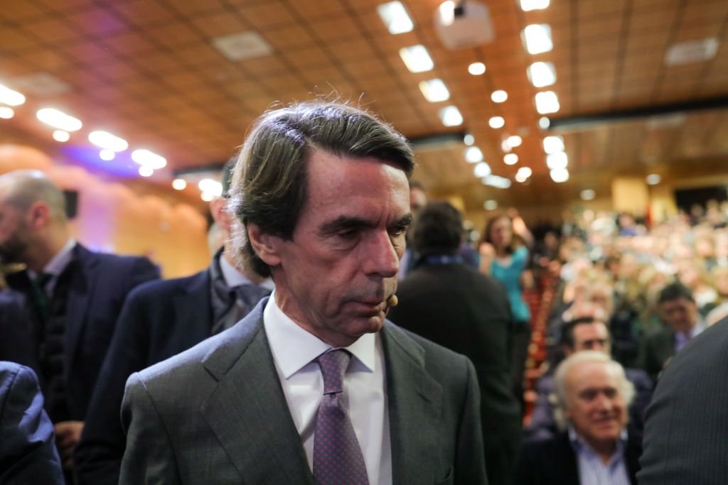 José María Aznar antes del inicio del diálogo 'España ante un cambio de régimen'. | Foto: Getty Images