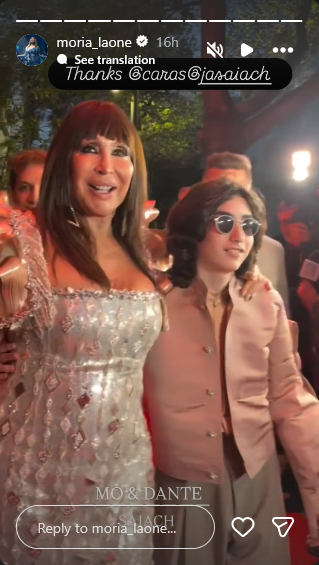 Moria Casán y su nieto Dante Della Paolera en la alfombra roja de la gala de CARAS Moda | Fuente: Instagram Stories/moria_laone