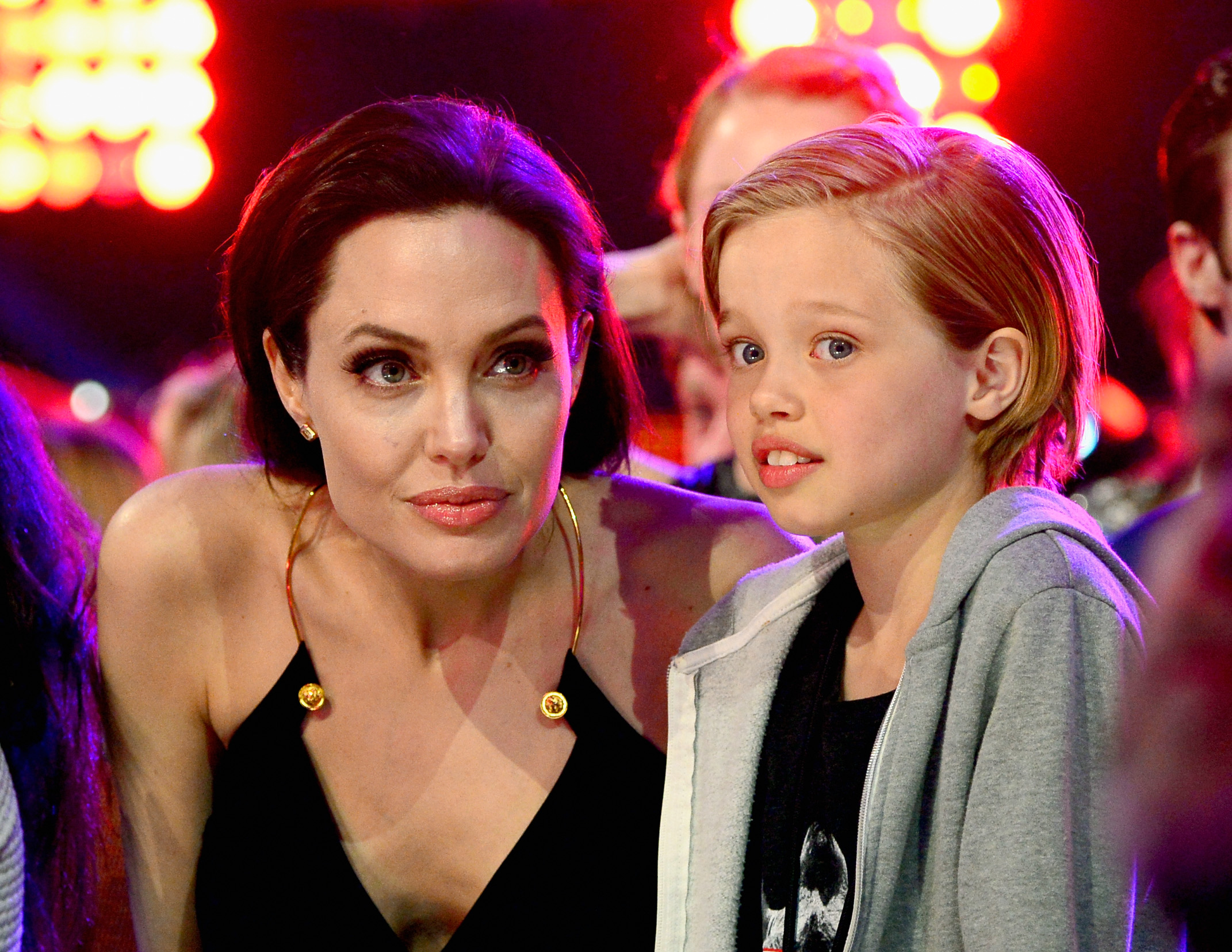 Angelina Jolie y su hija Shiloh en Los Ángeles en 2015. | Fuente: Getty Images