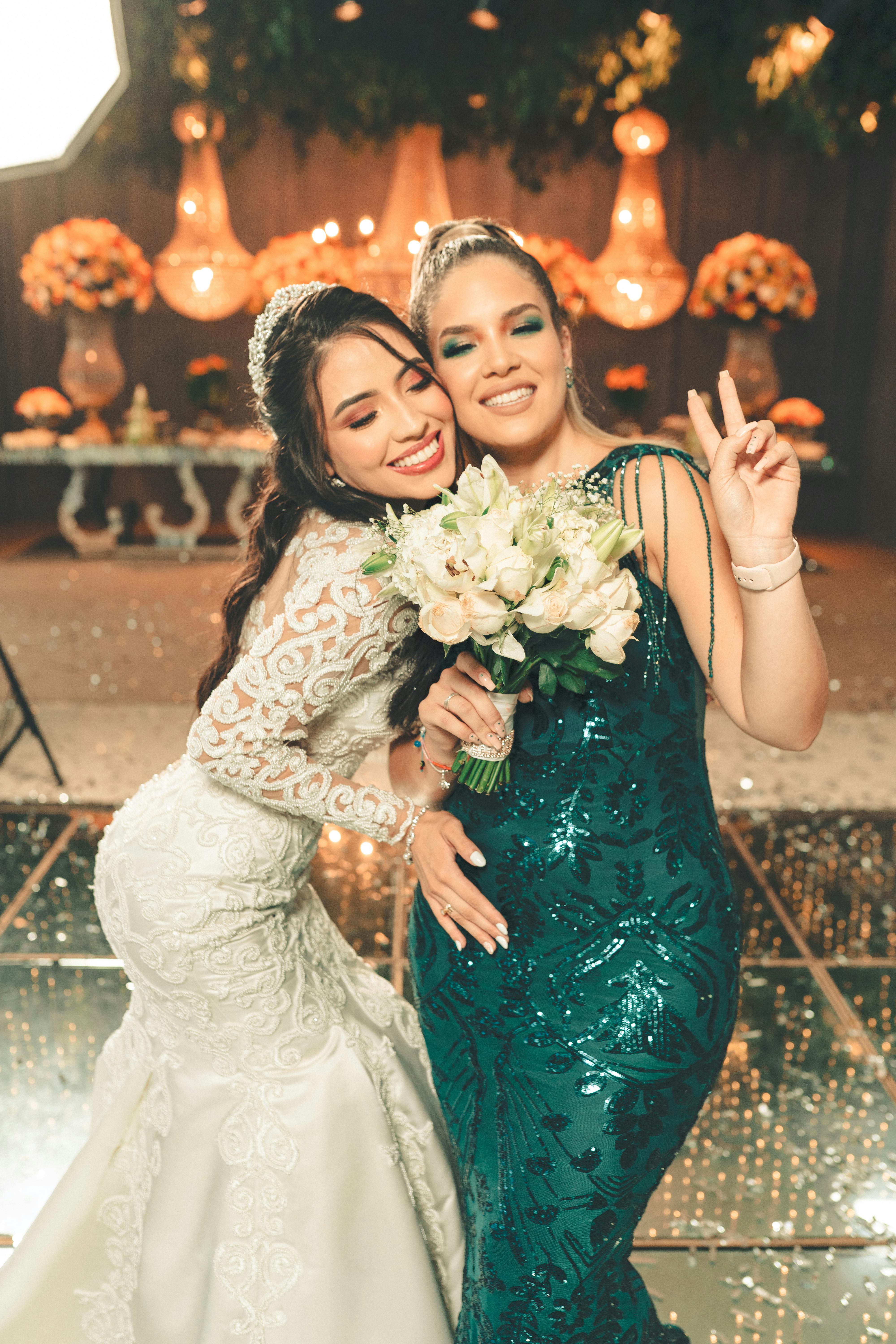 La novia y su cuñada | Fuente: Pexels