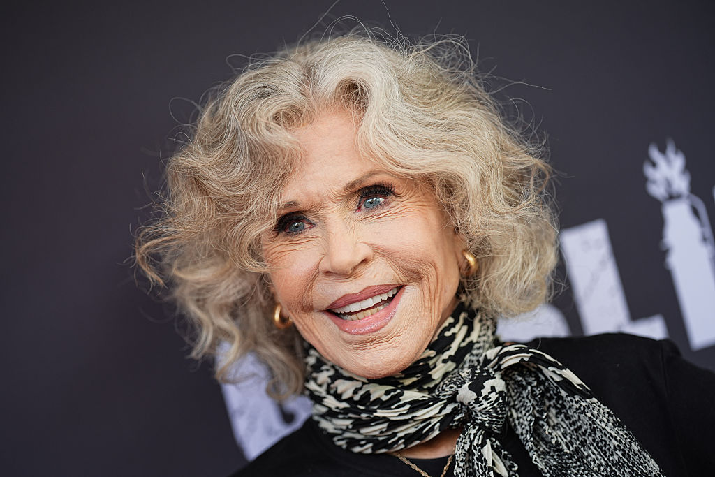Jane Fonda asiste al estreno de "Gaslit" en Nueva York, en el IFC Center, el 12 de junio de 2026. | Fuente: Getty Images