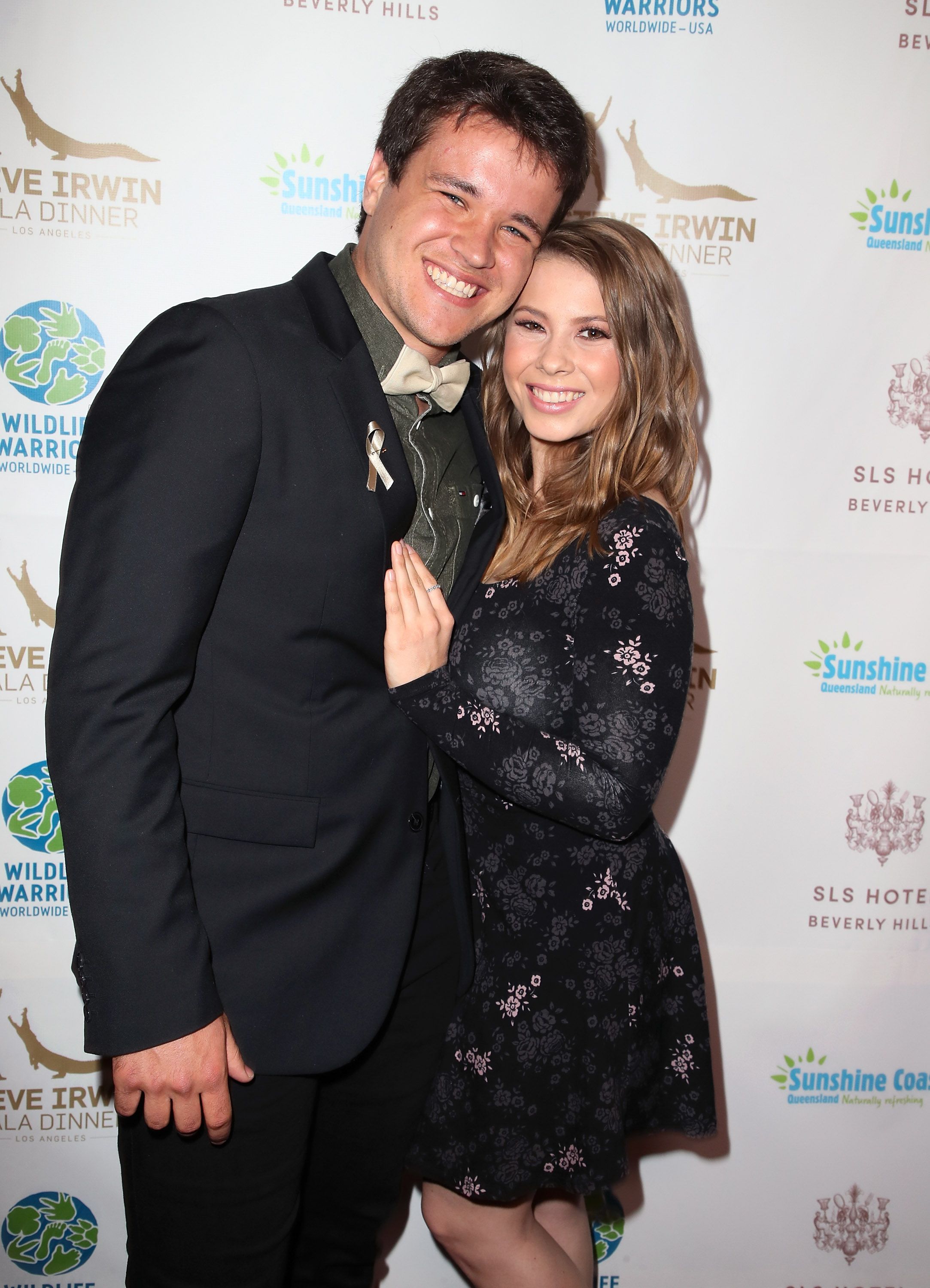 Chandler Powell y Bindi Irwin en el Hotel SLS el 5 de mayo de 2018 en Beverly Hills, California | Foto: Getty Images
