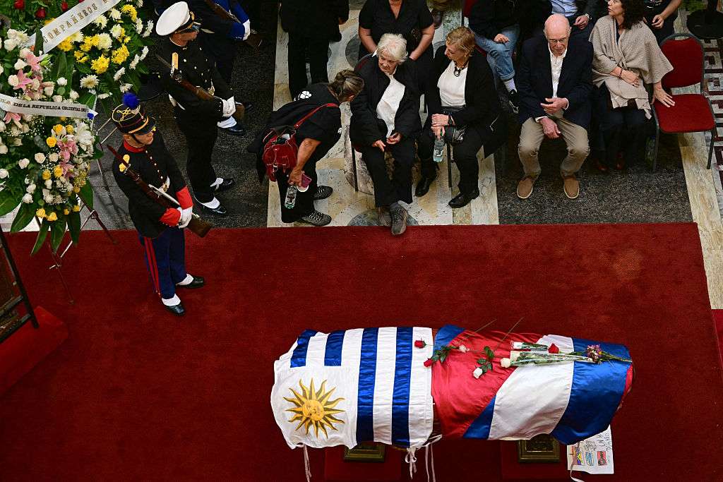 Lucía Topolansky en el funeral de su esposo, 14 de mayo de 2025. | Foto: Getty Images