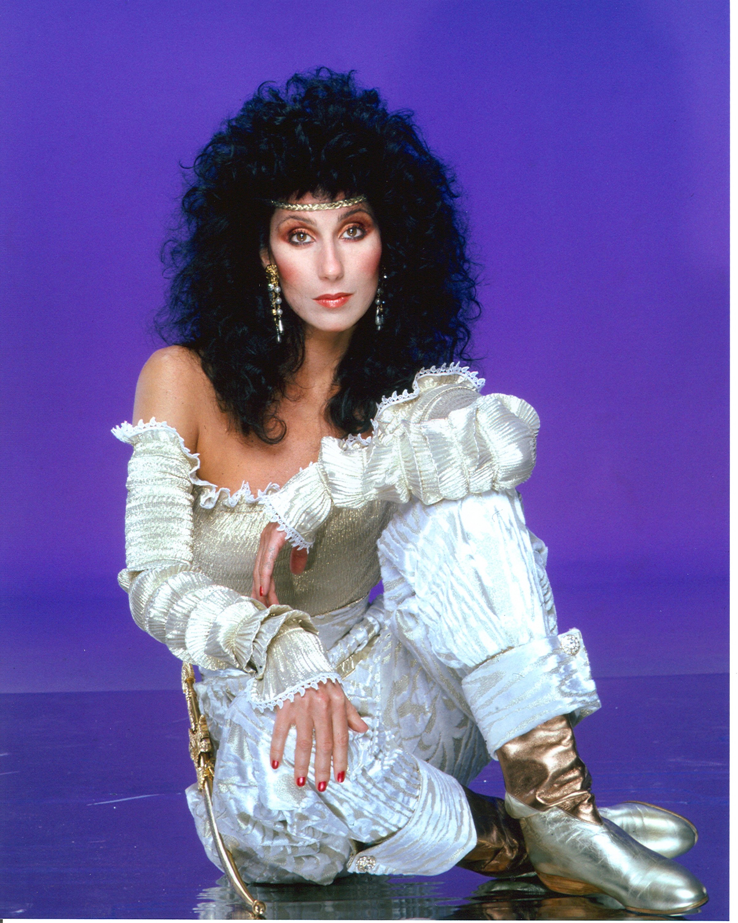 Cher posa para un retrato en junio de 1981 en Los Ángeles, California | Fuente: Getty Images