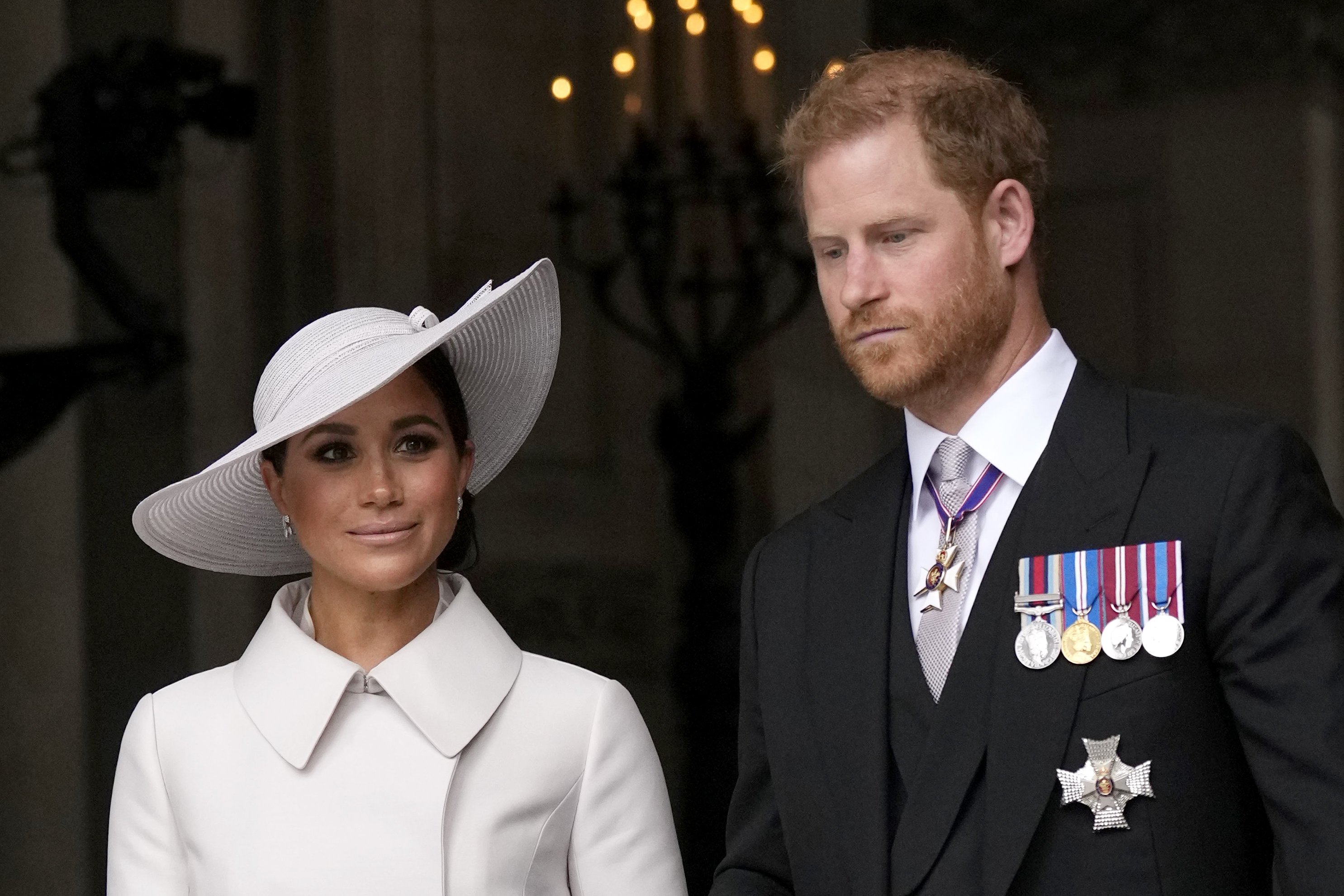 La duquesa Meghan y el príncipe Harry después de un servicio de acción de gracias por el reinado de la reina Isabel II en la Catedral de San Pablo en Londres, el 3 de junio de 2022. | Foto: Getty Images