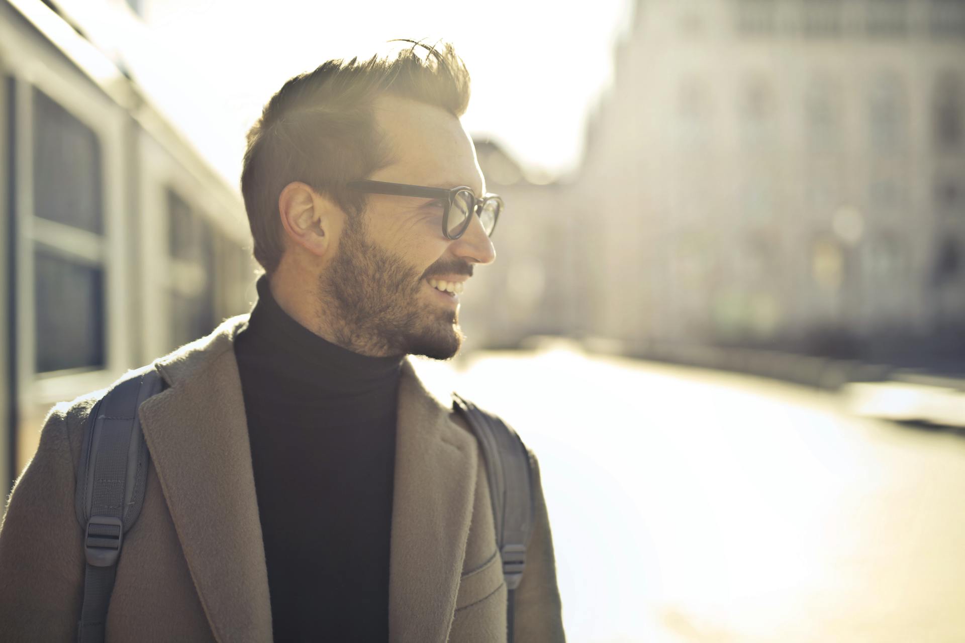 Un hombre feliz | Fuente: Pexels