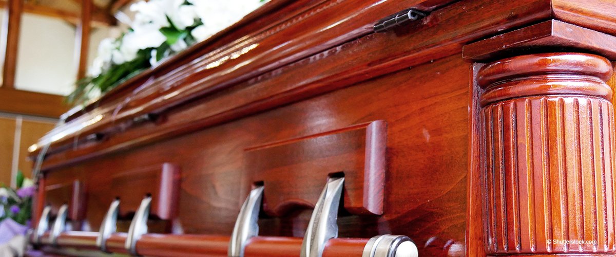 Pastor asegura haber "resucitado a un hombre de entre los muertos" durante un funeral