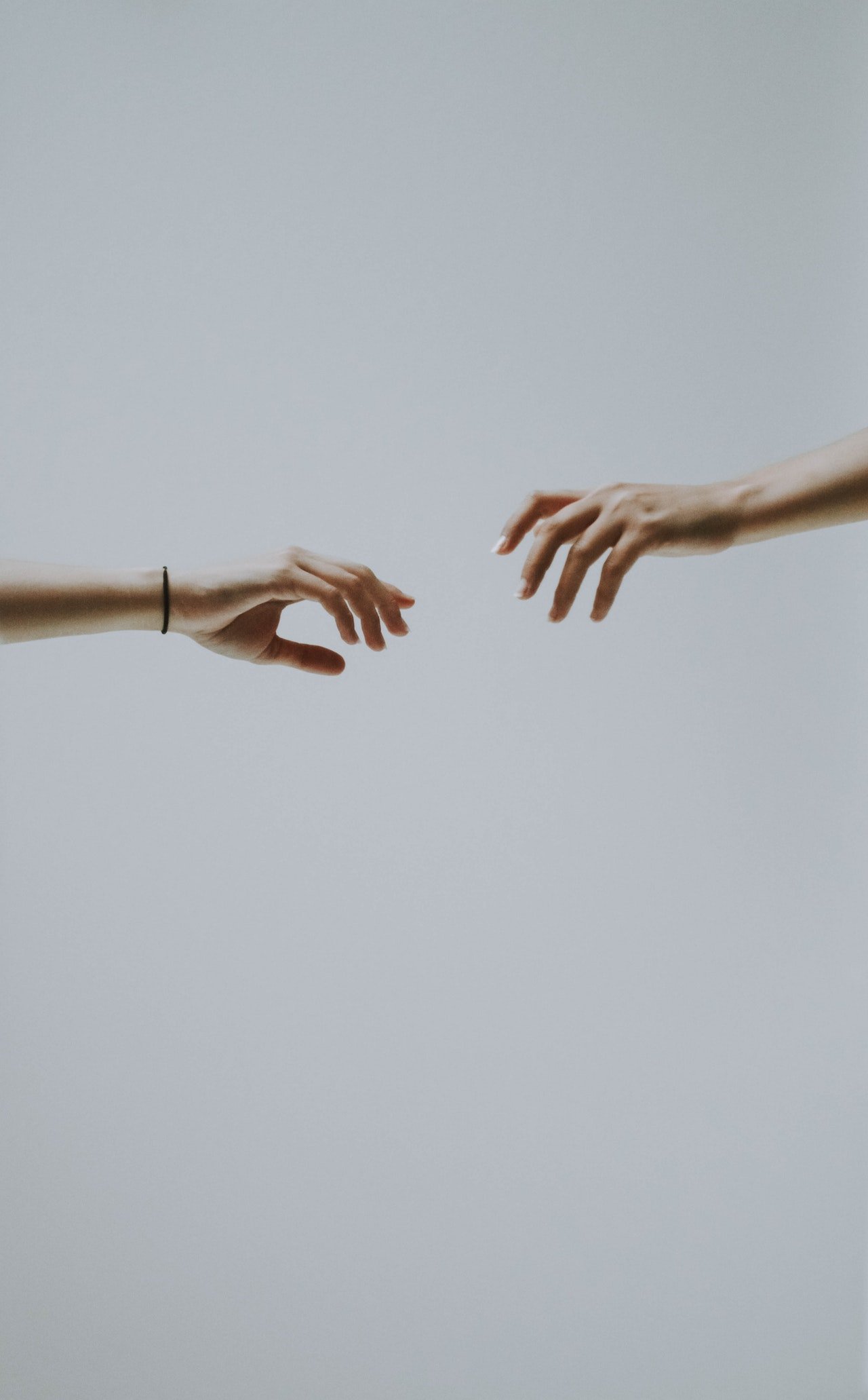 Un par de manos. | Foto: Pexels