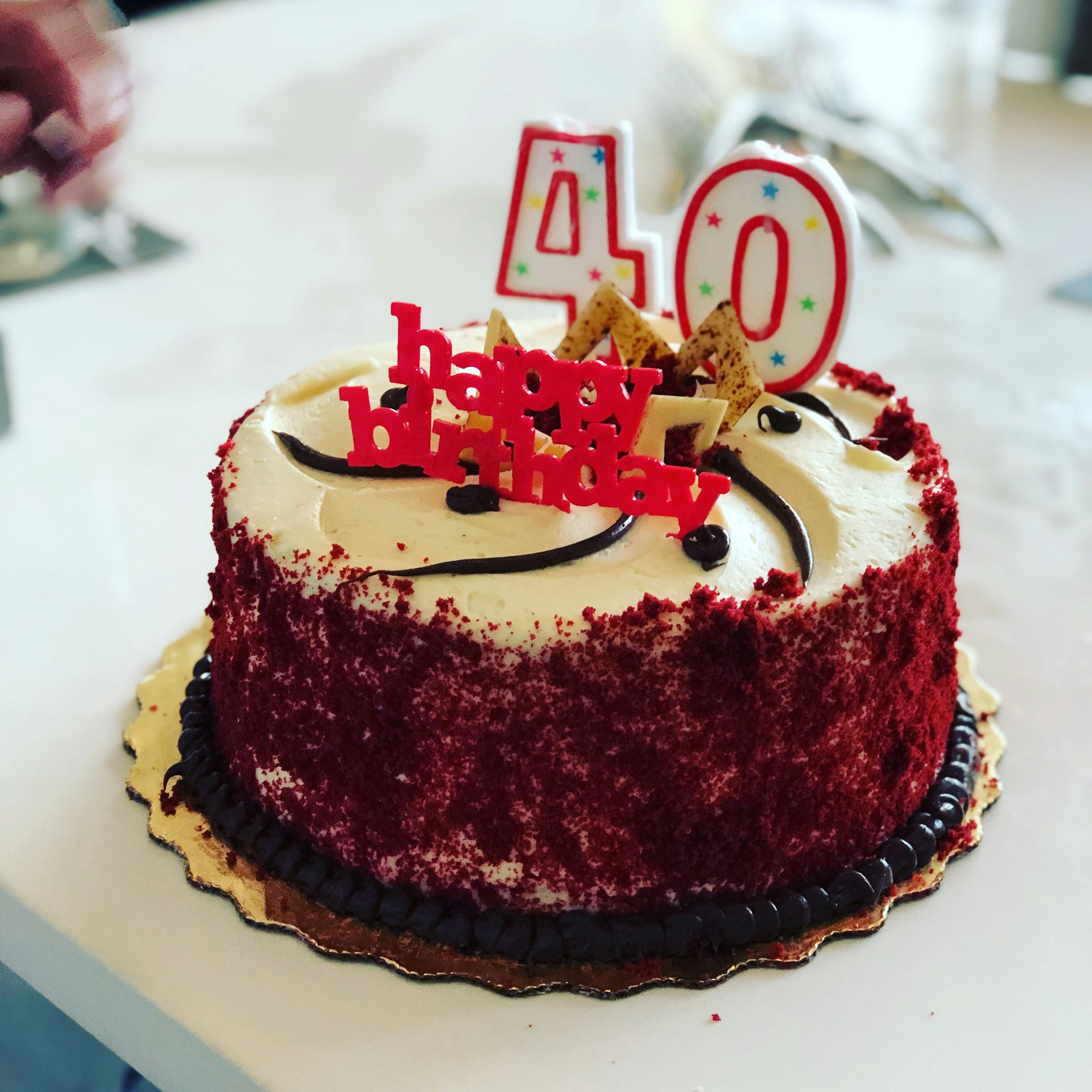 Pastel de cumpleaños número 40 | Fuente: Unsplash