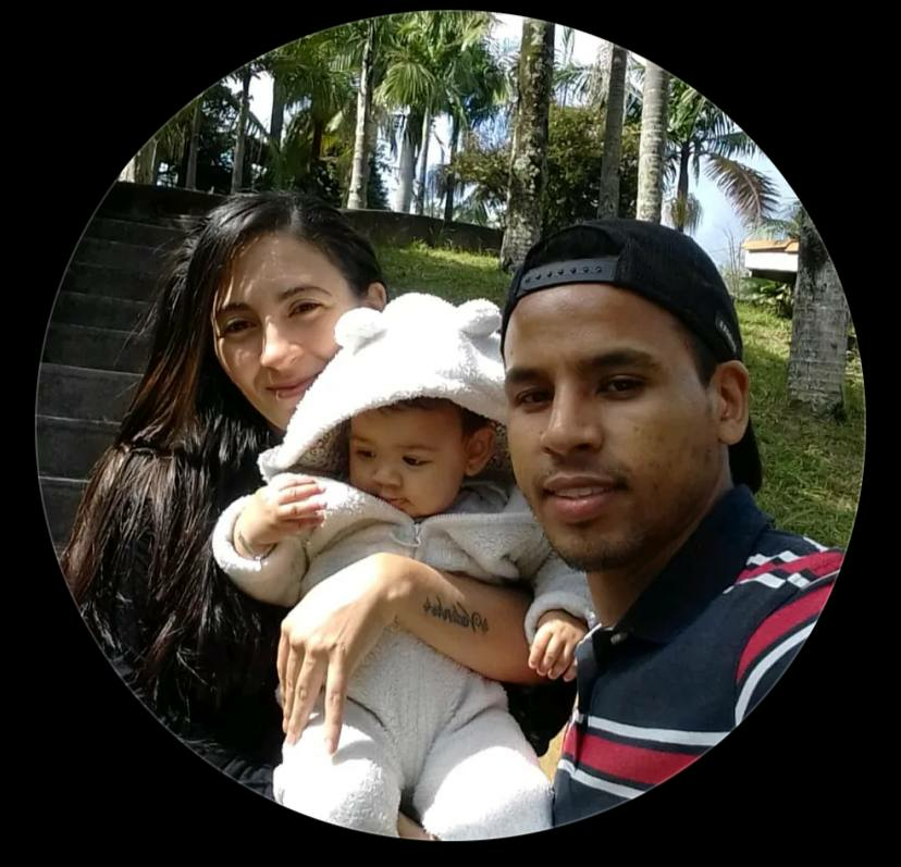 Lourivaldo Ferreira y su familia. | Foto: tiktok.com/@lourivaldoferreira