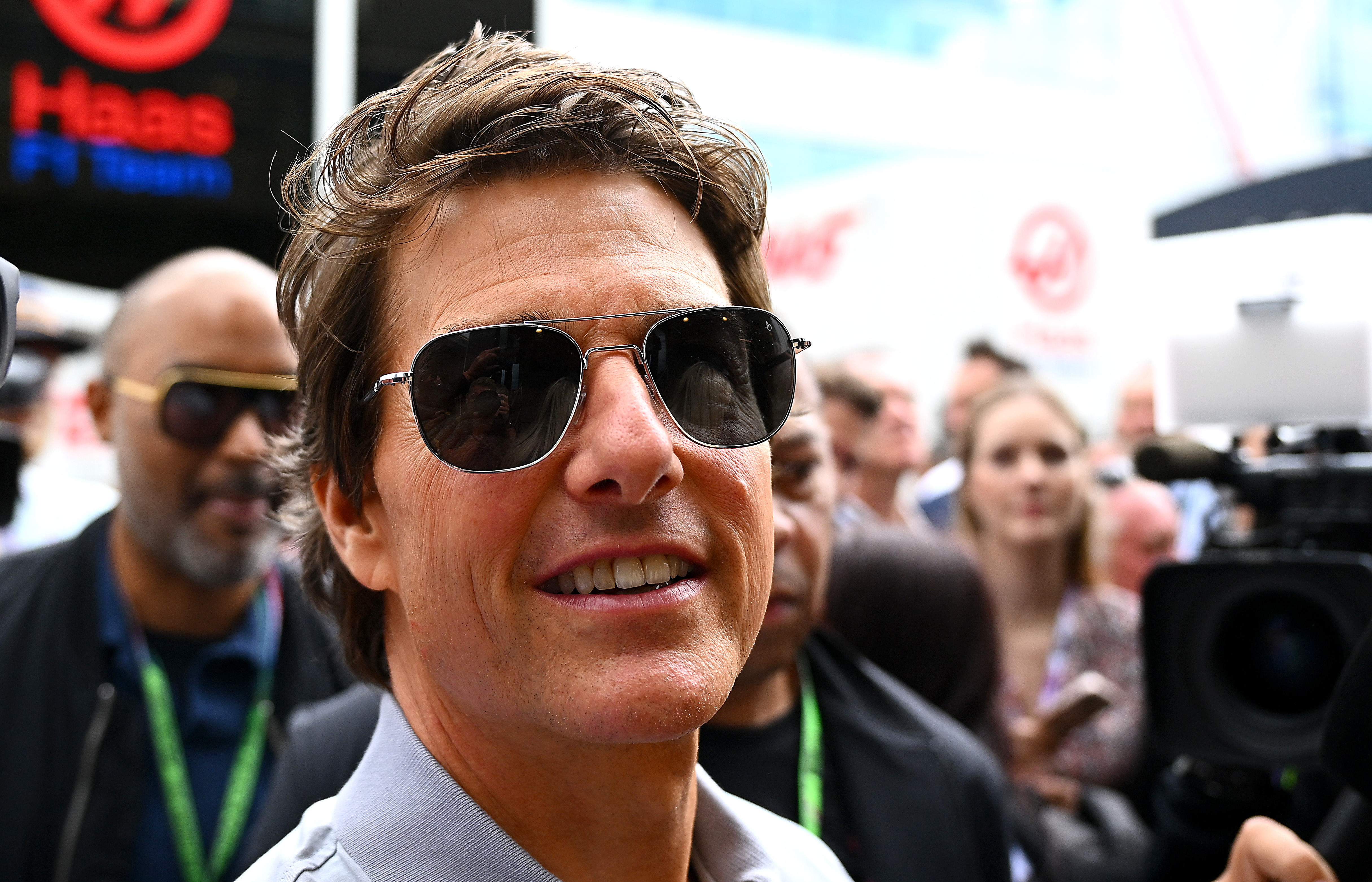 Tom Cruise durante el Gran Premio de F1 de Gran Bretaña en Northampton, Inglaterra, el 3 de julio de 2022. | Fuente: Getty Images