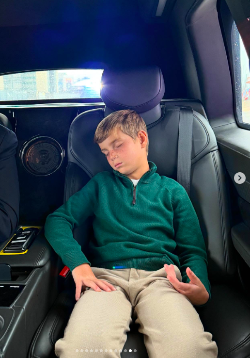 Theodore Kushner durmiendo en un automóvil Presidencial. | Fuente: Instagram/ivankatrump