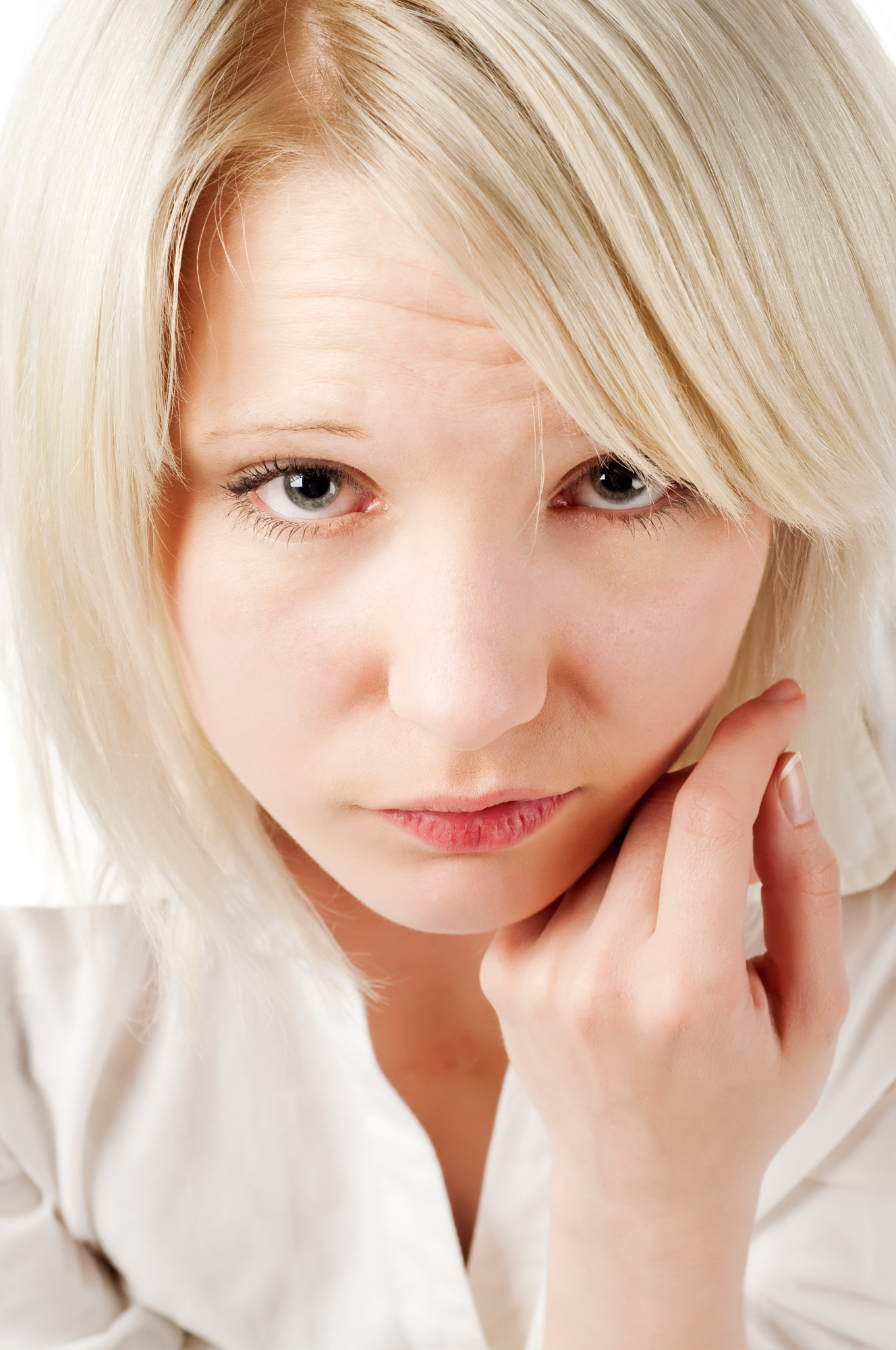 Una mujer triste | Fuente: Freepik
