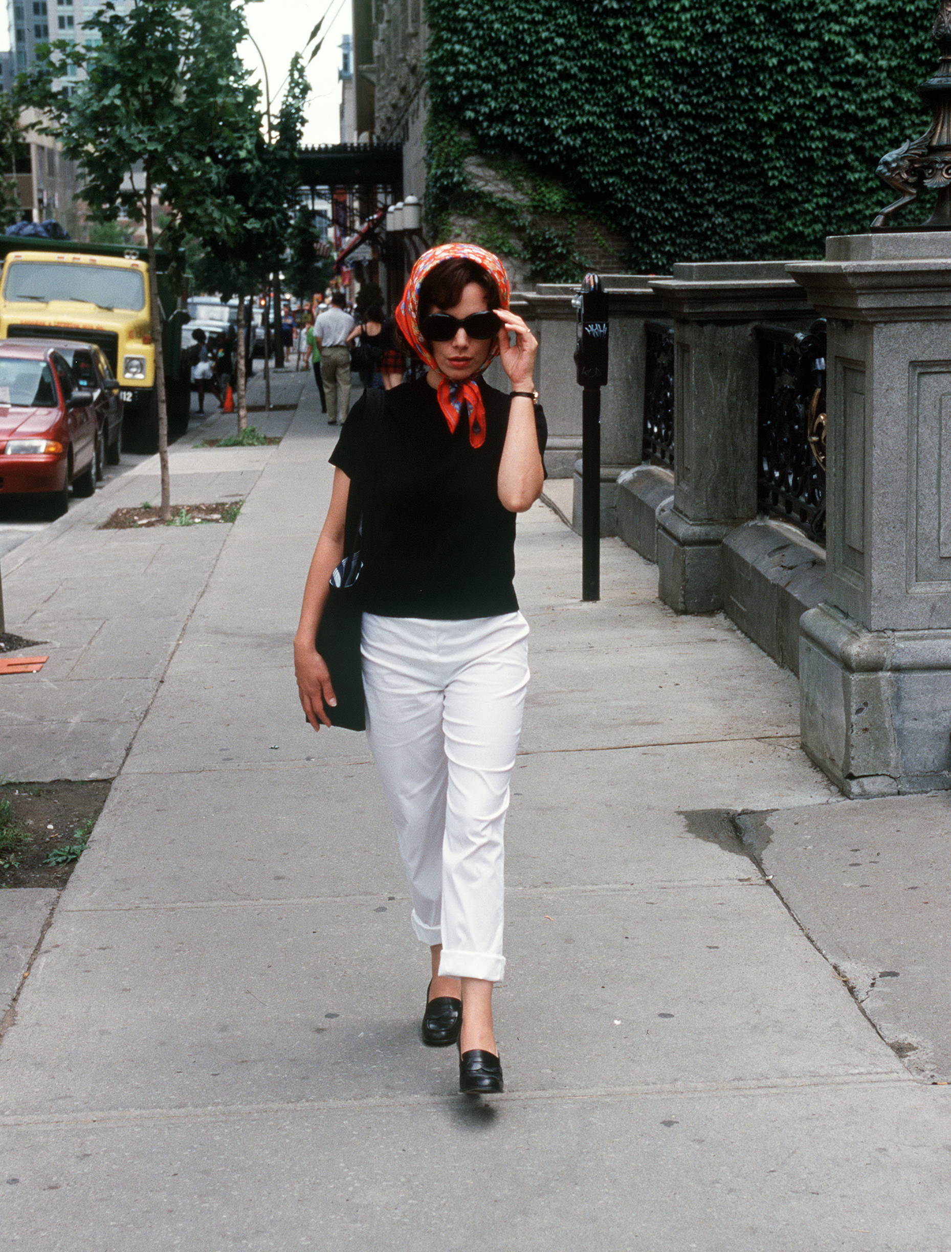 La actriz en el plató de "Jackie Bouvier Kennedy Onassis", 2000 | Fuente: Getty Images