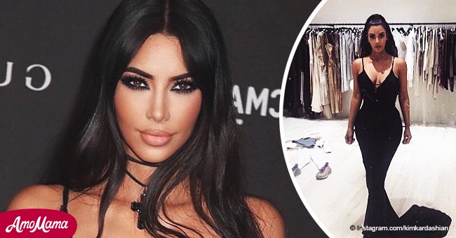 Kim Kardashian luce ceñido vestido y su profundo escote provoca comentarios de fans