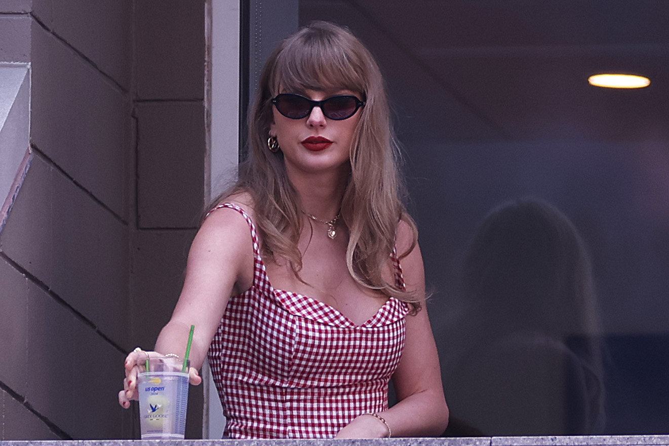 Taylor Swift en el partido de la final individual masculina durante el US Open en Queens Borough, Nueva York, el 8 de septiembre de 2024 | Fuente: Getty Images